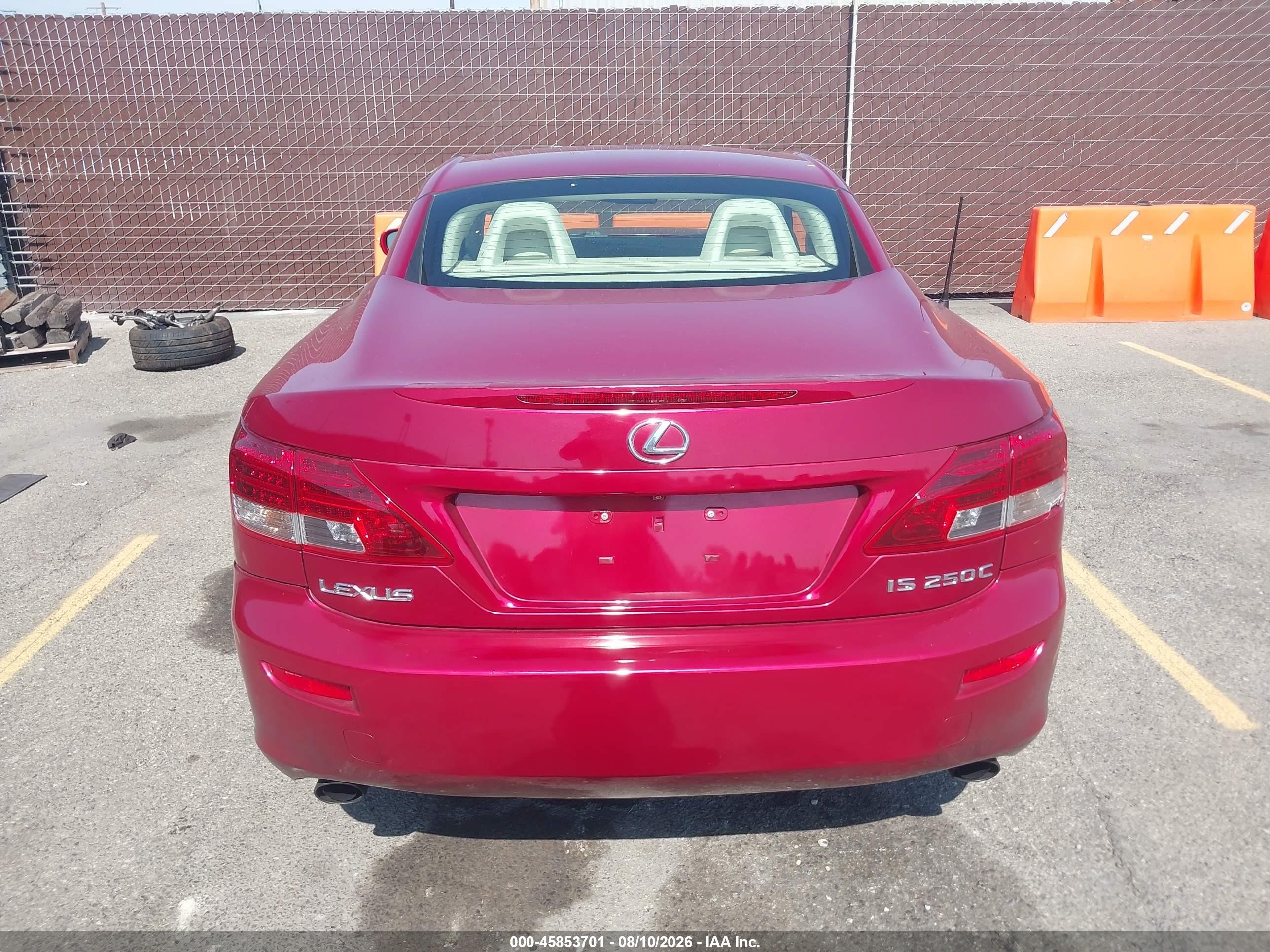 2010 Lexus Is 250c   Maroon vin: JTHFF2C23A2503544