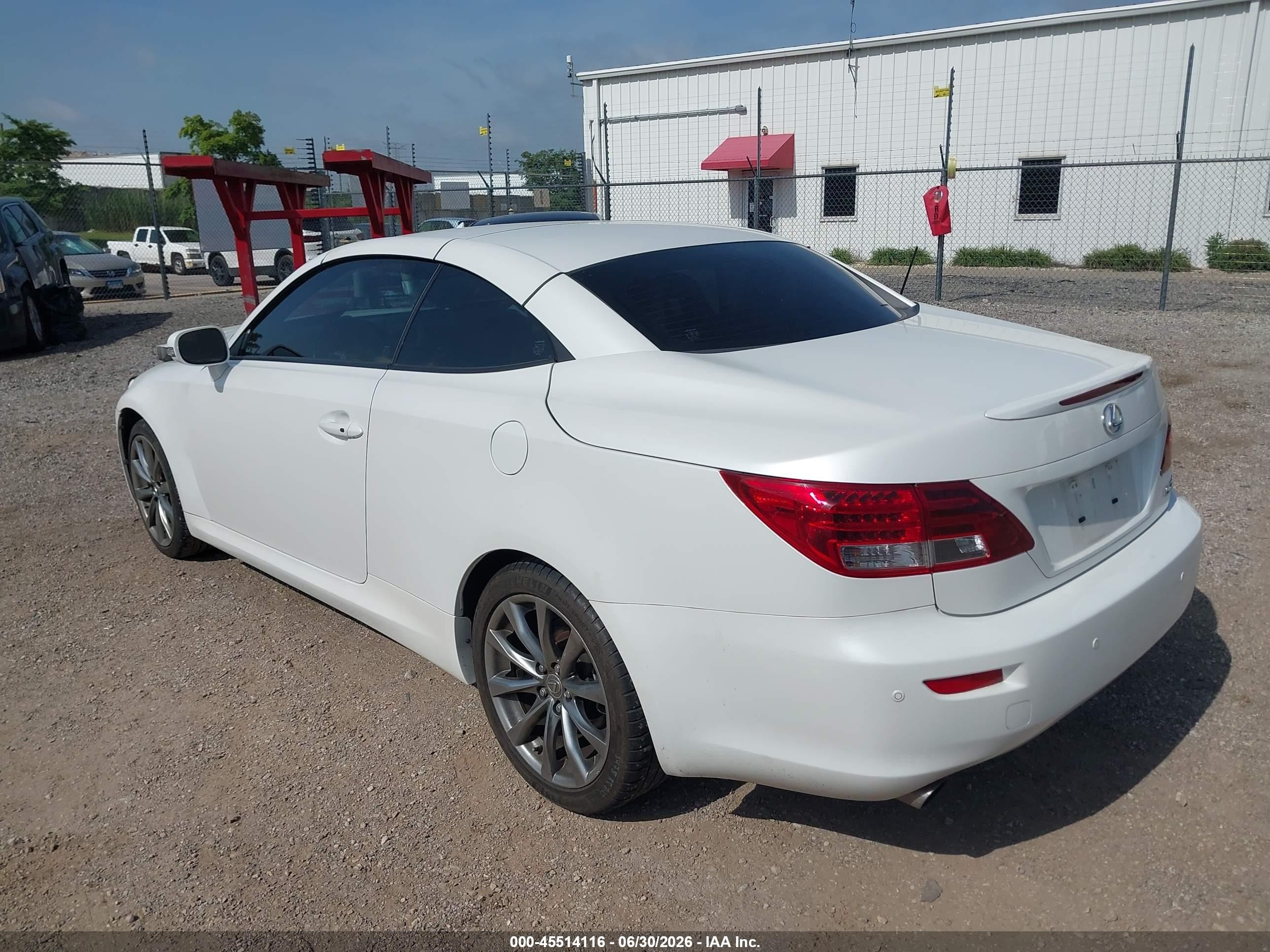 2015 Lexus Is 250c   White vin: JTHFF2C23F2532064