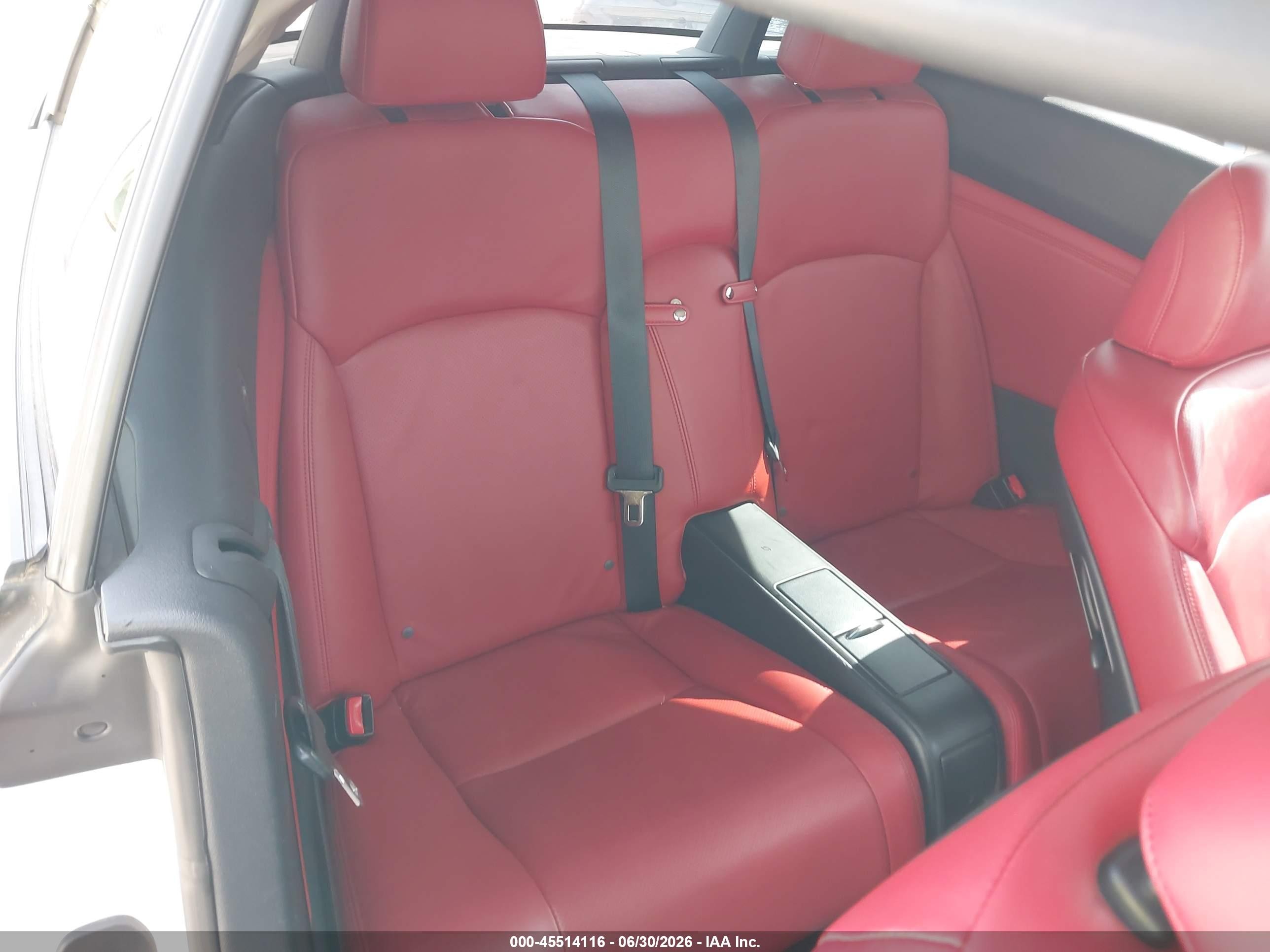 2015 Lexus Is 250c   White vin: JTHFF2C23F2532064