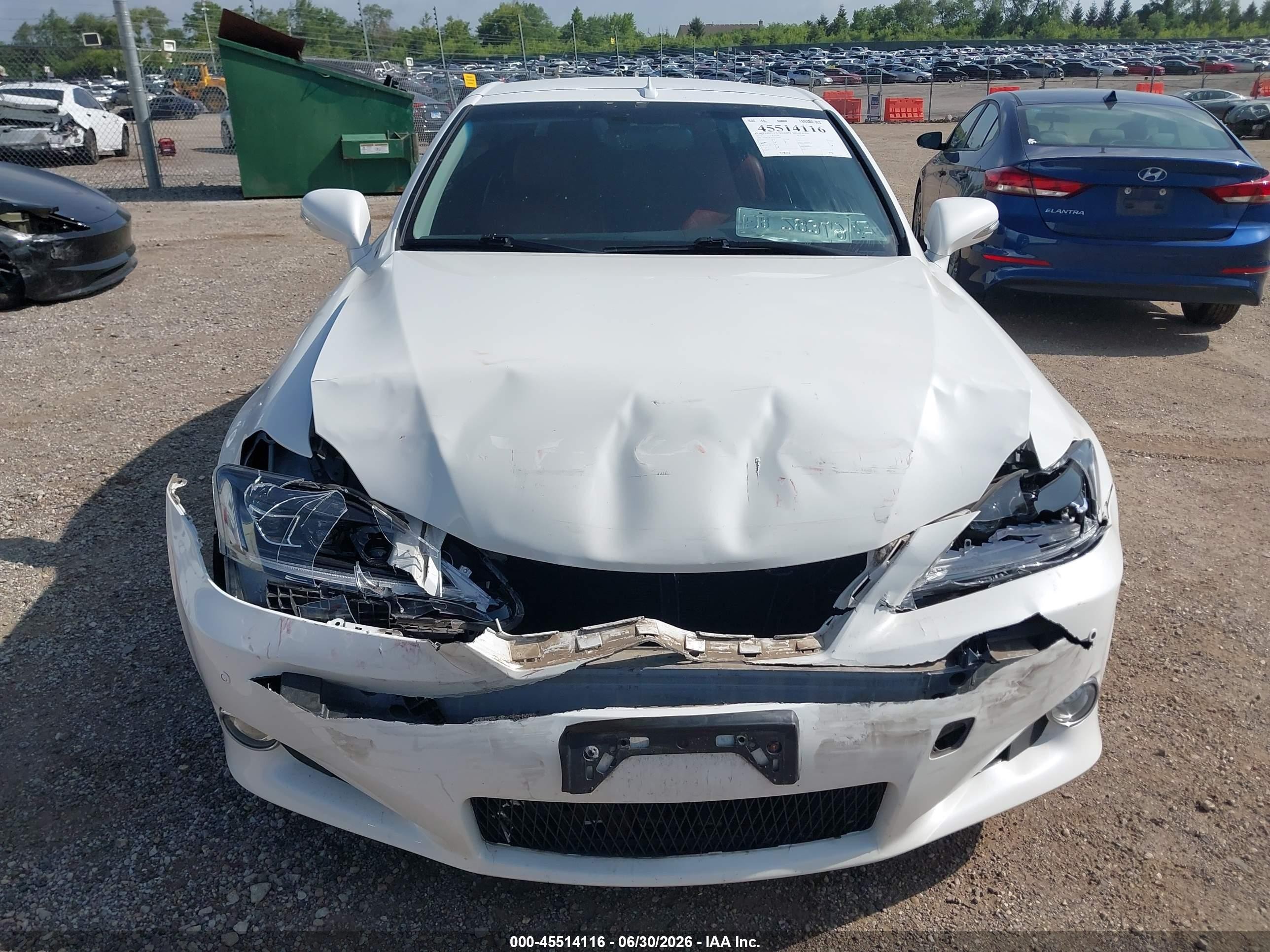2015 Lexus Is 250c   White vin: JTHFF2C23F2532064