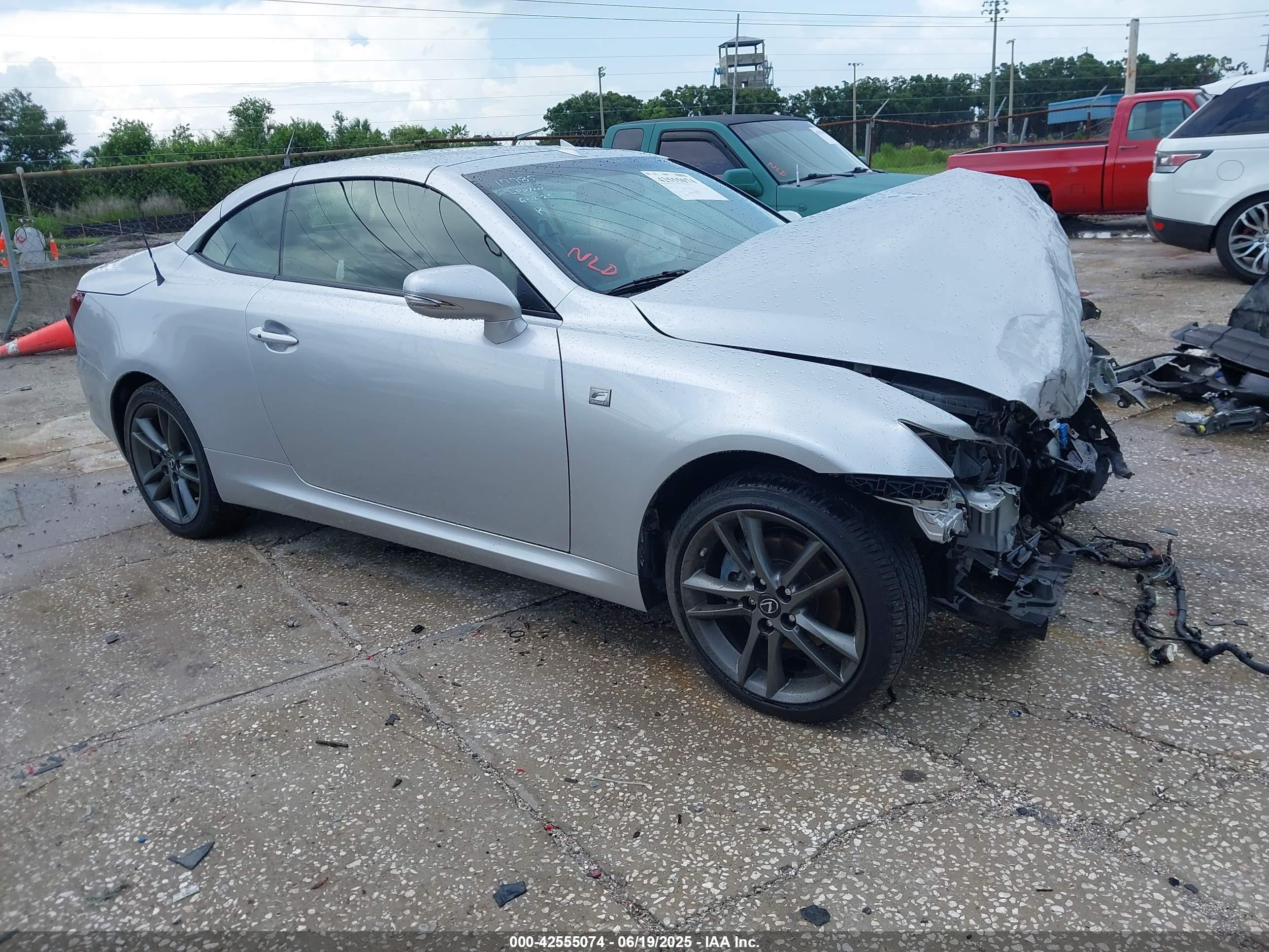 2015 Lexus Is 250c   Silver vin: JTHFF2C23F2533277