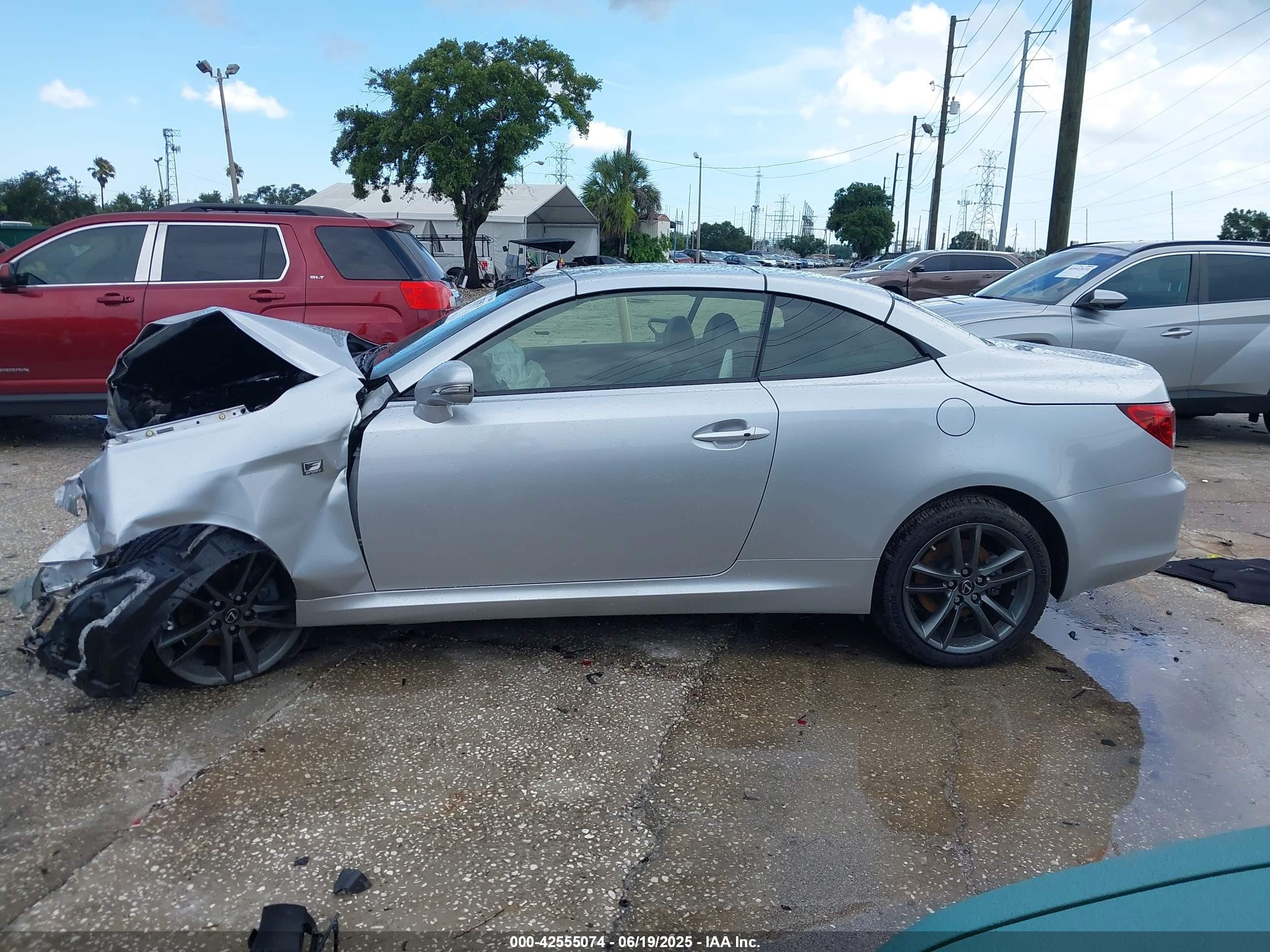 2015 Lexus Is 250c   Silver vin: JTHFF2C23F2533277
