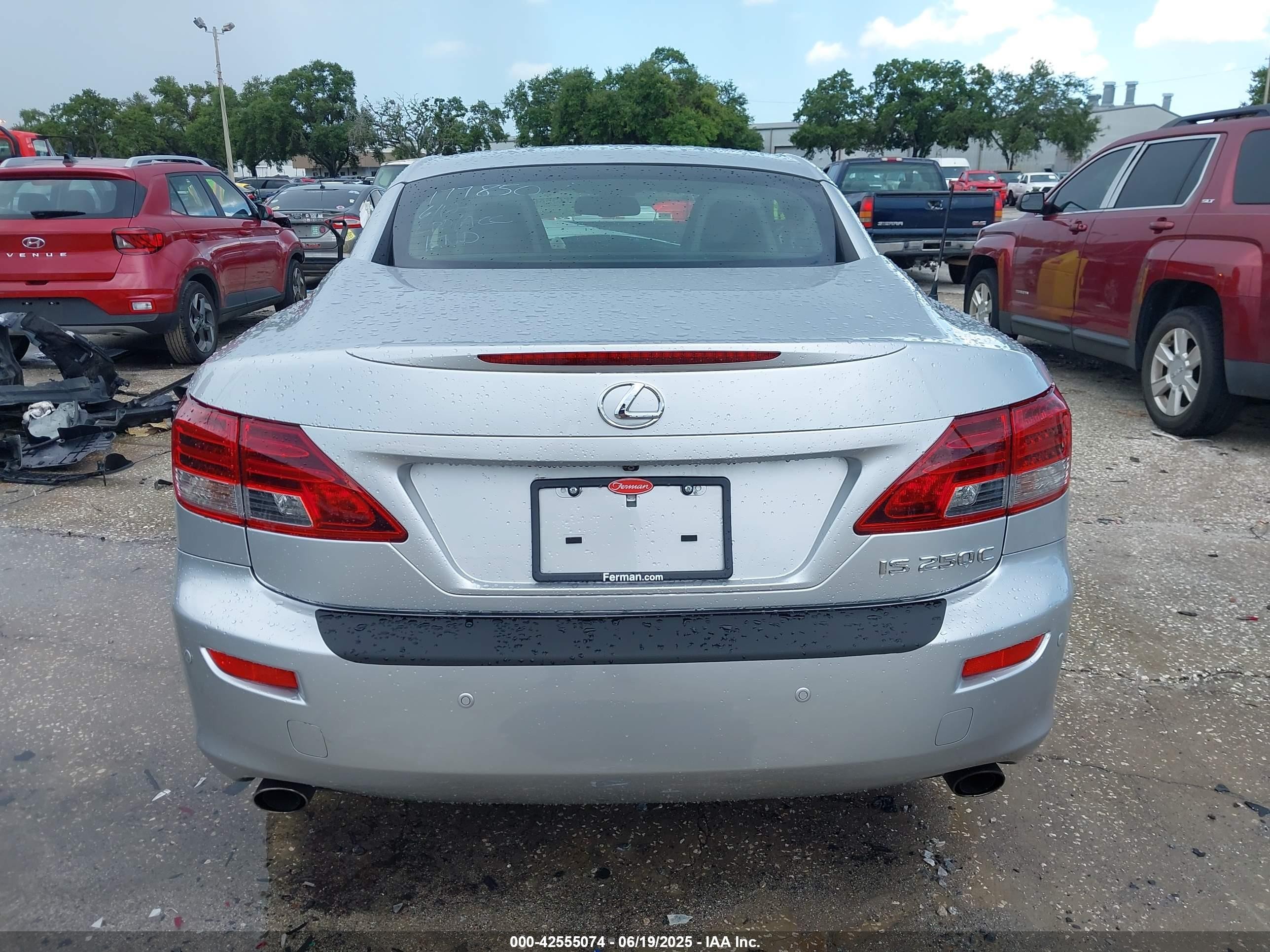 2015 Lexus Is 250c   Silver vin: JTHFF2C23F2533277