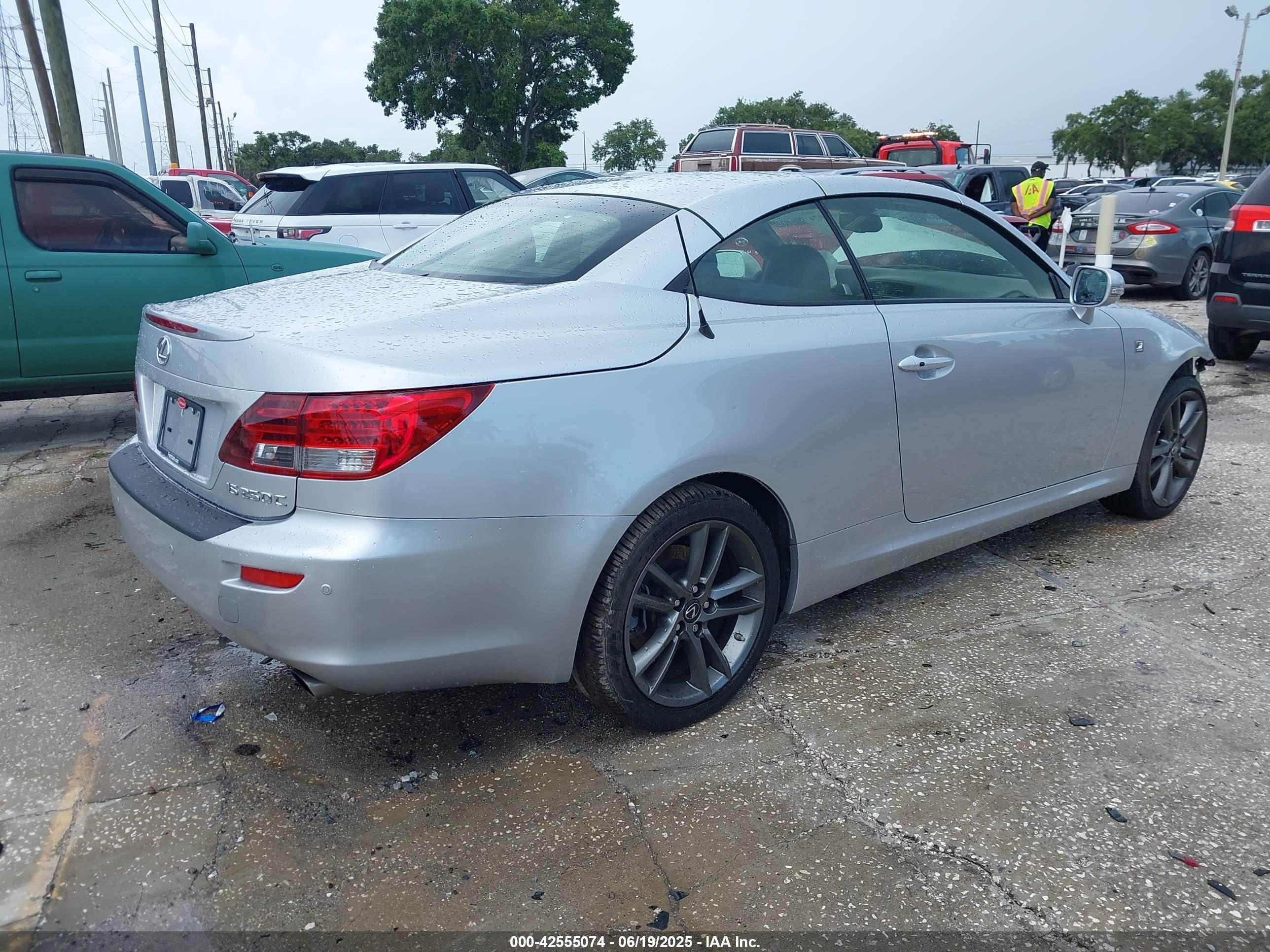 2015 Lexus Is 250c   Silver vin: JTHFF2C23F2533277