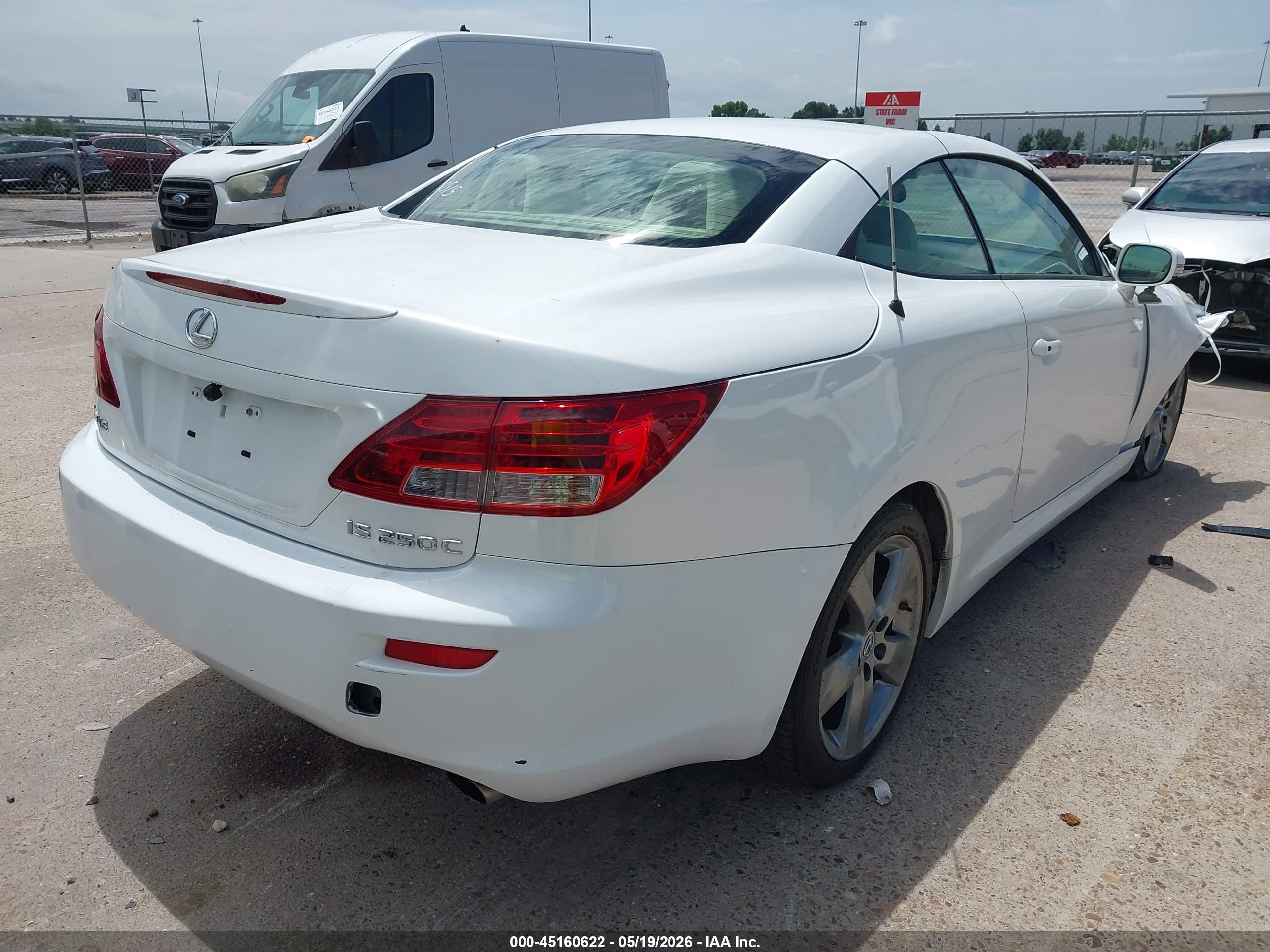 2010 Lexus Is 250c   White vin: JTHFF2C24A2503522