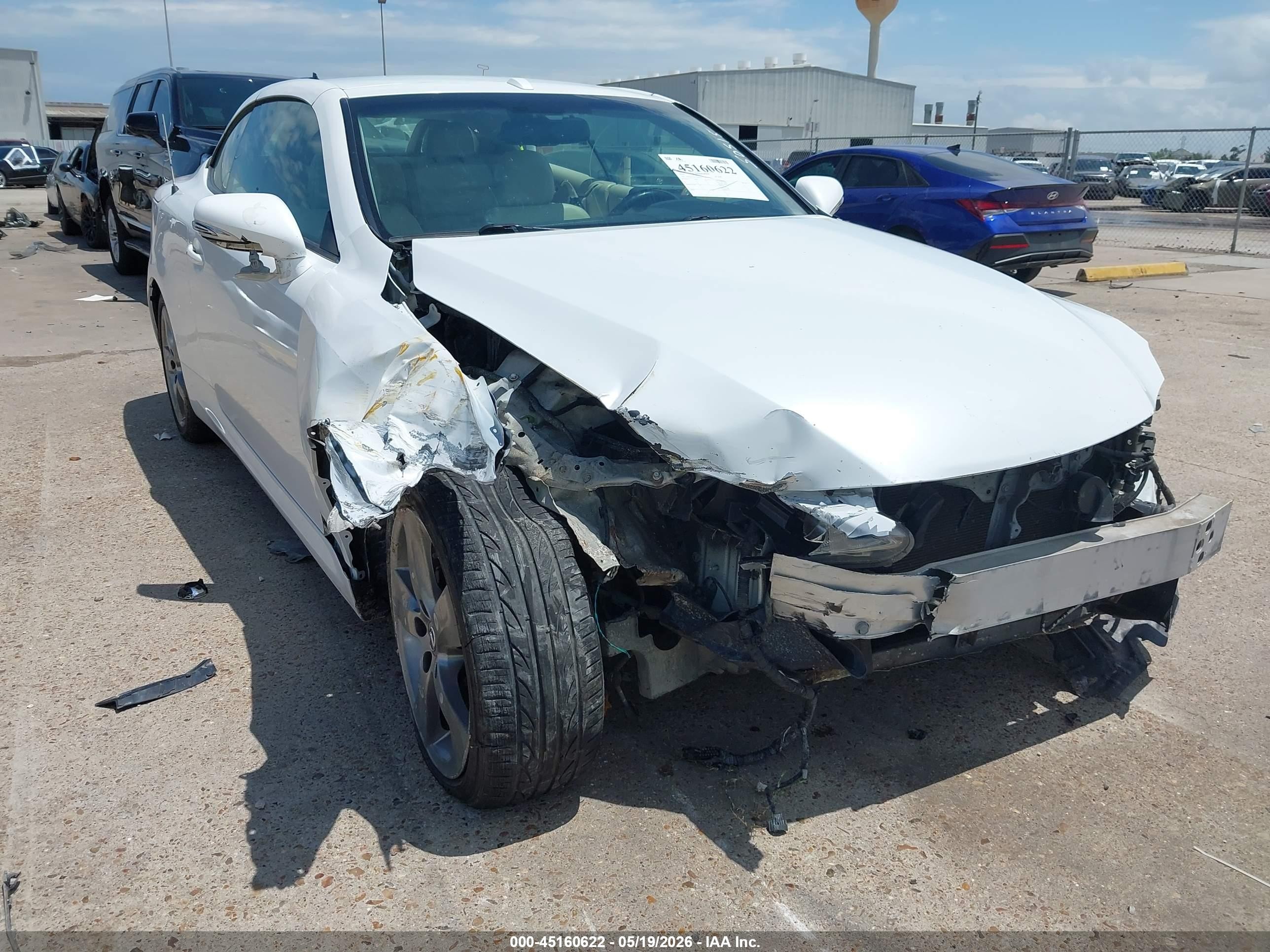 2010 Lexus Is 250c   White vin: JTHFF2C24A2503522
