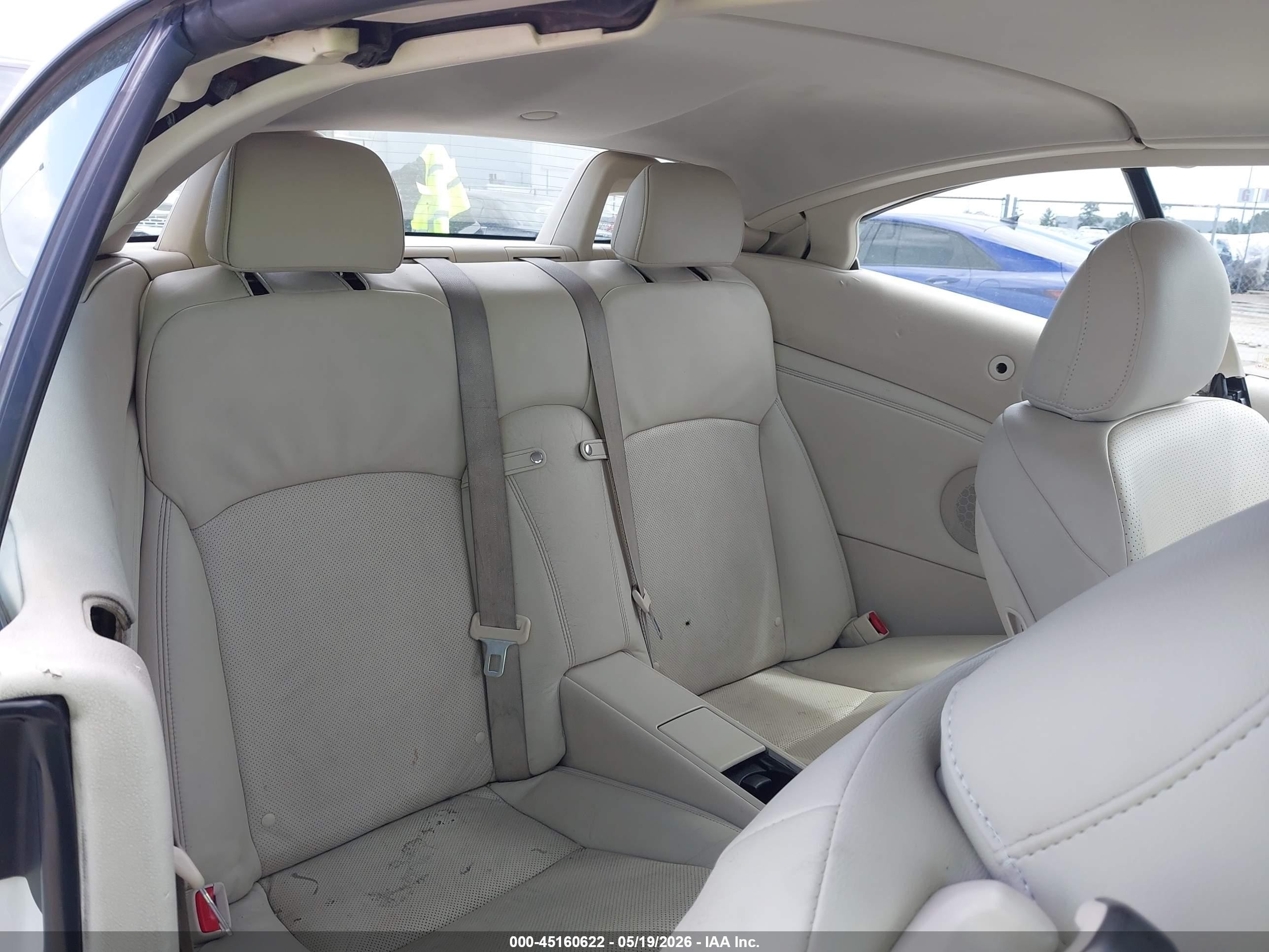 2010 Lexus Is 250c   White vin: JTHFF2C24A2503522