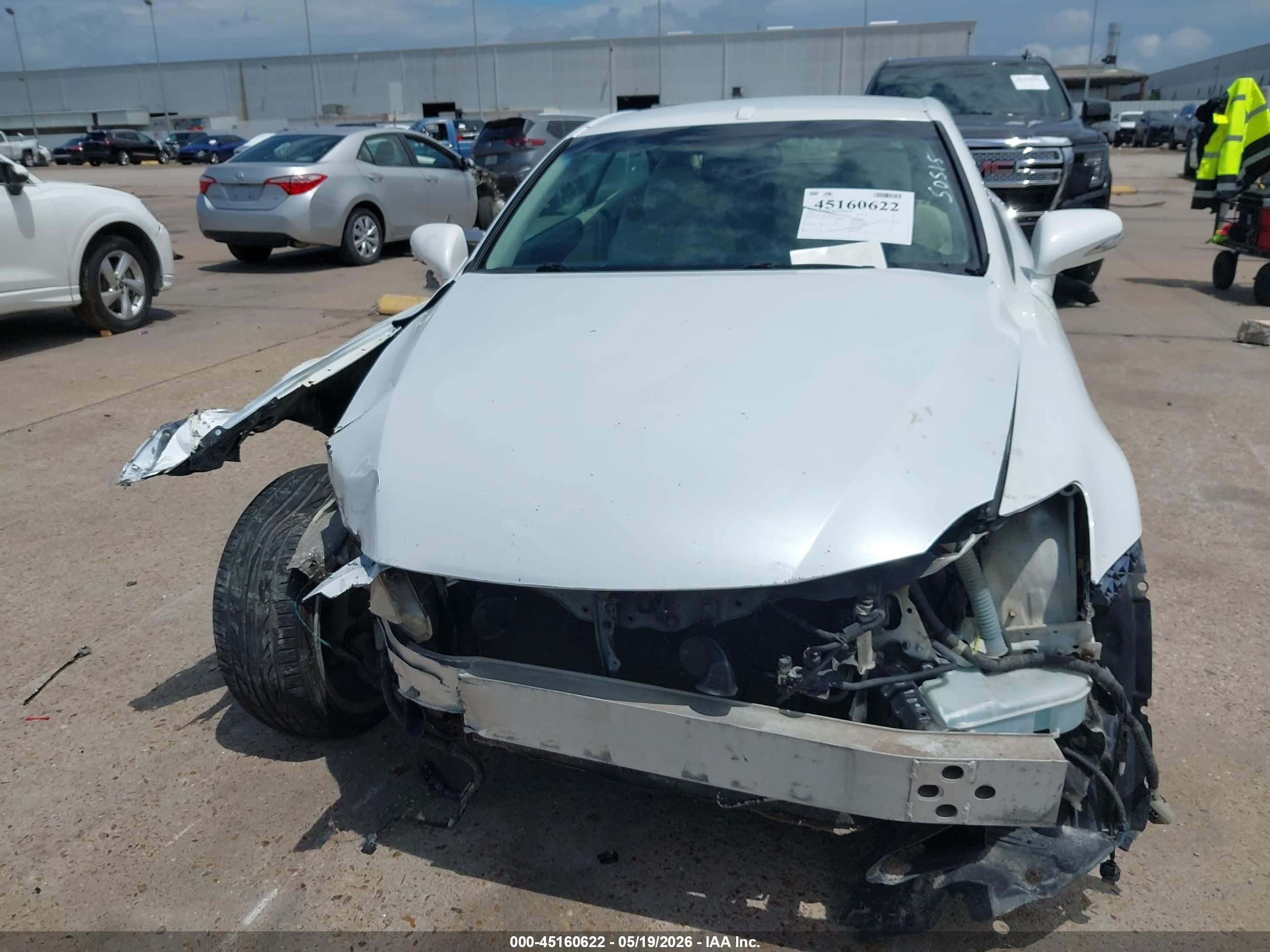 2010 Lexus Is 250c   White vin: JTHFF2C24A2503522