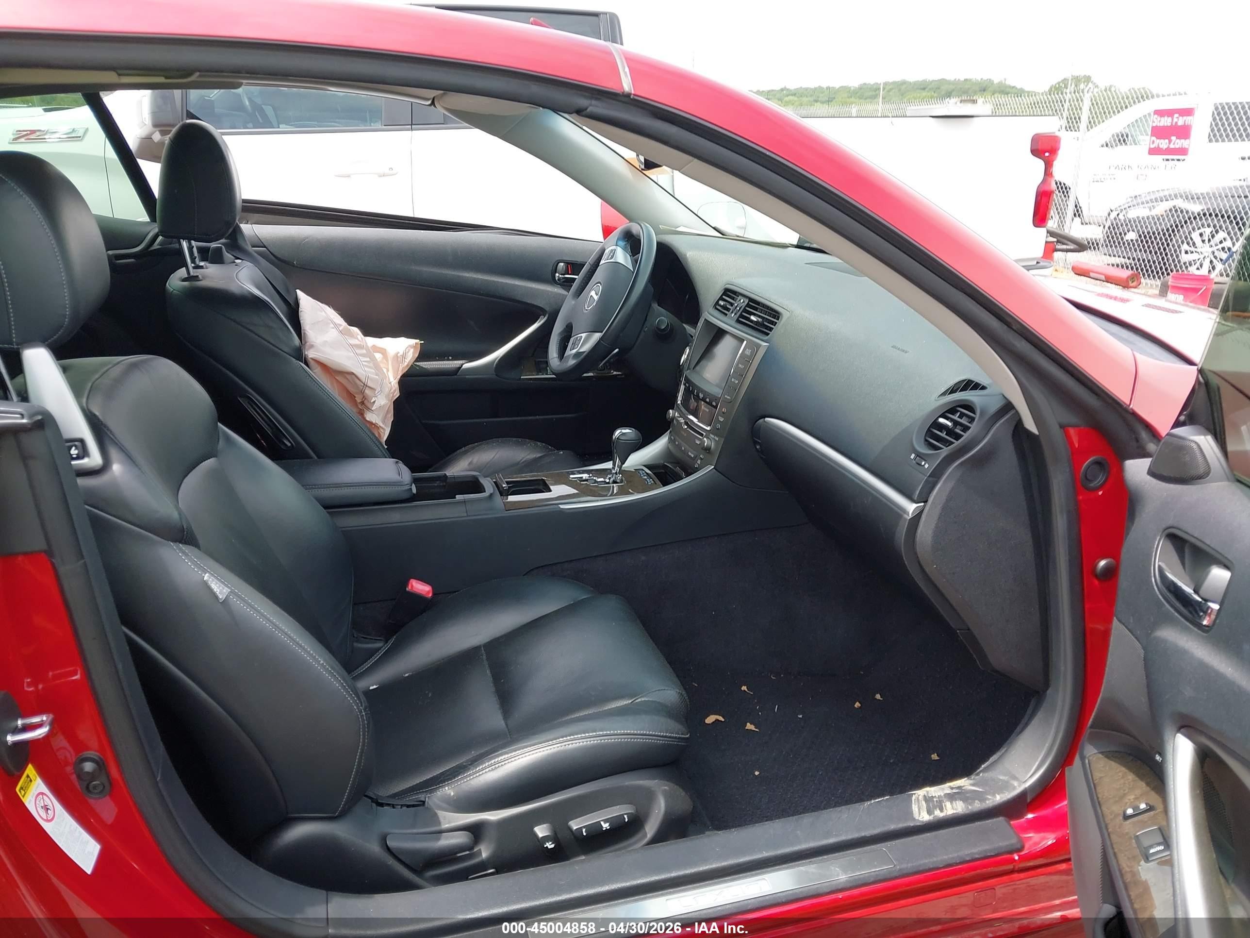 2012 Lexus Is 250c   Maroon vin: JTHFF2C24C2521876