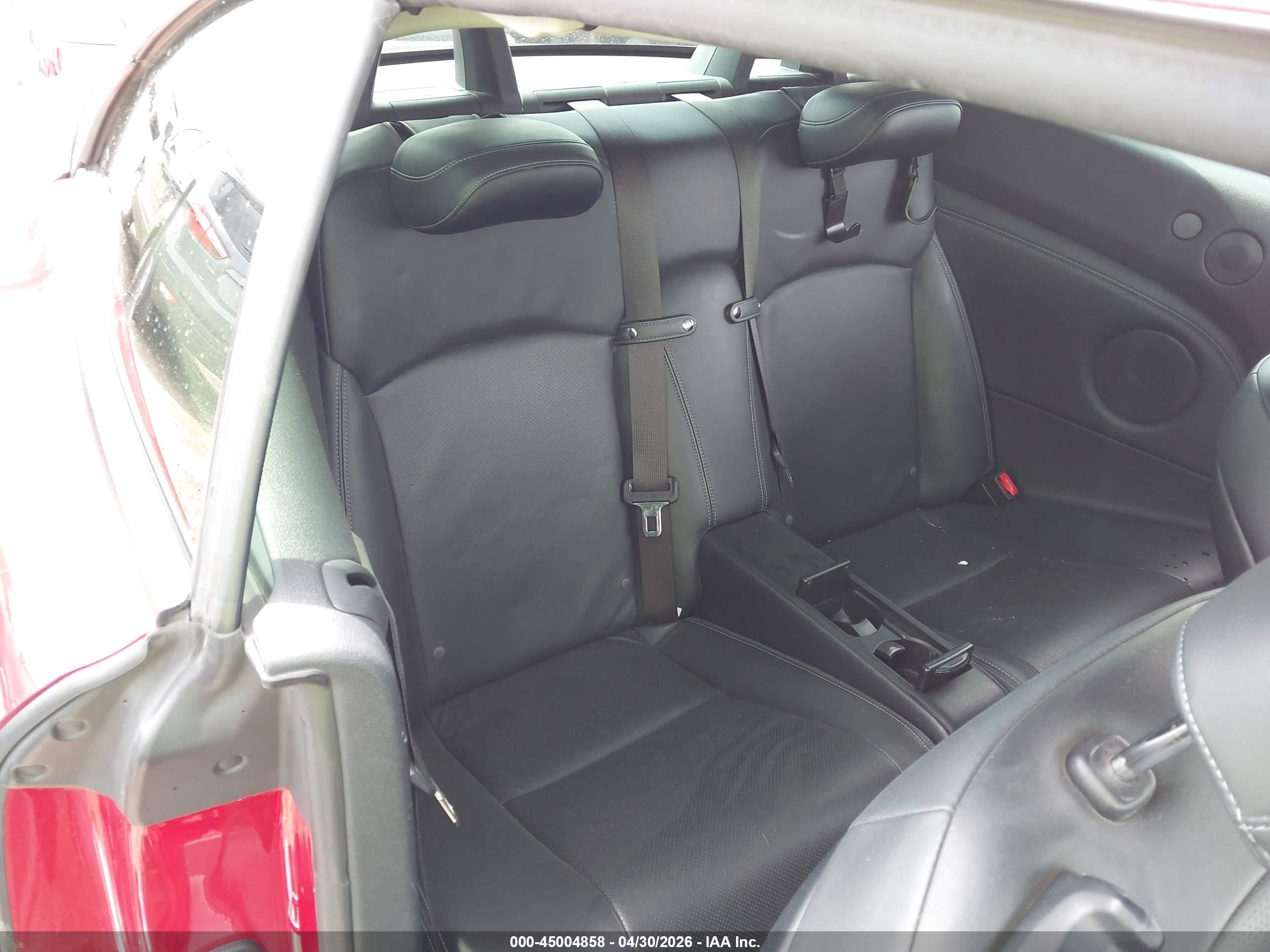 2012 Lexus Is 250c   Maroon vin: JTHFF2C24C2521876