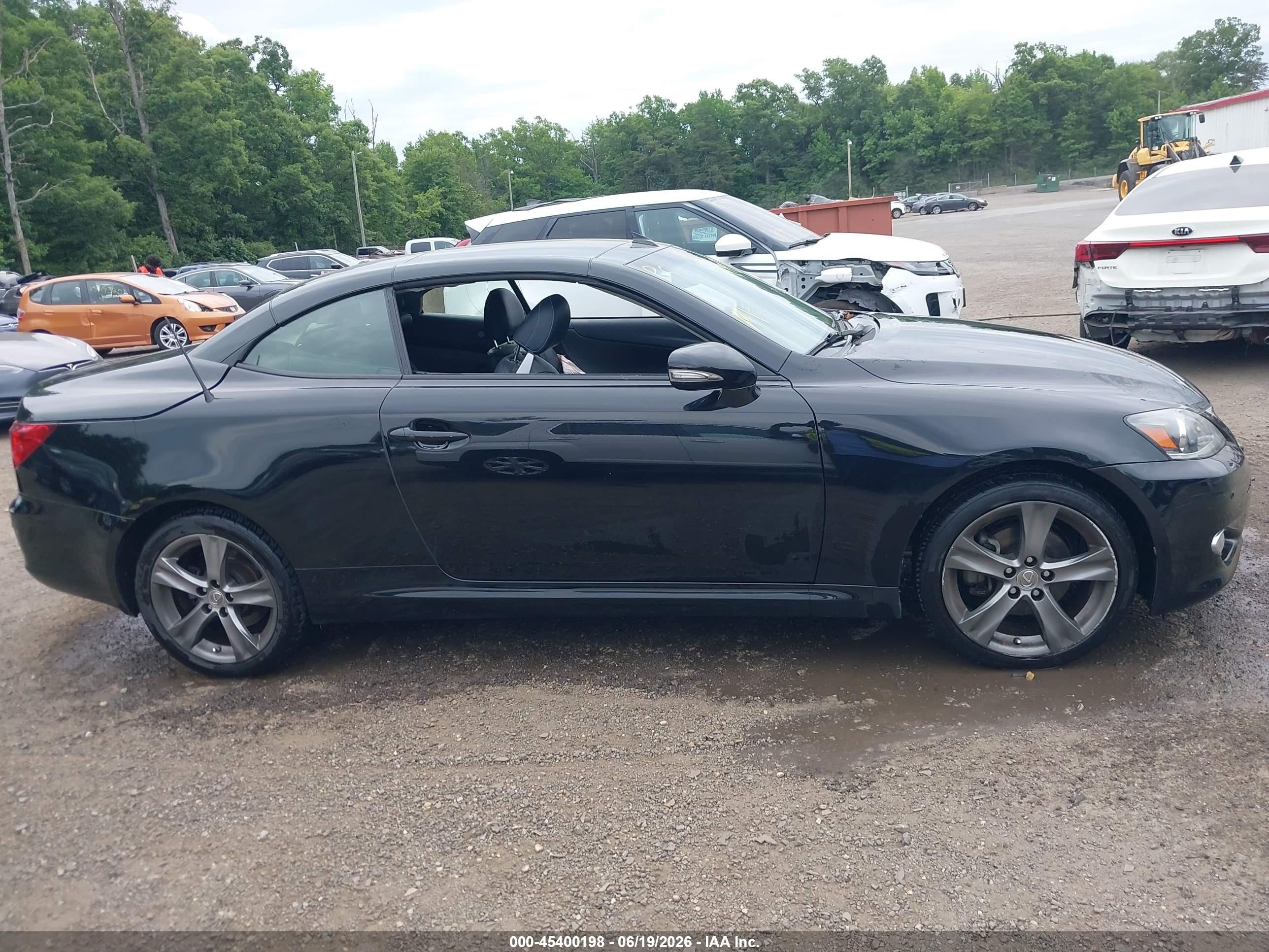 2015 Lexus Is 250c   Black vin: JTHFF2C24F2532297