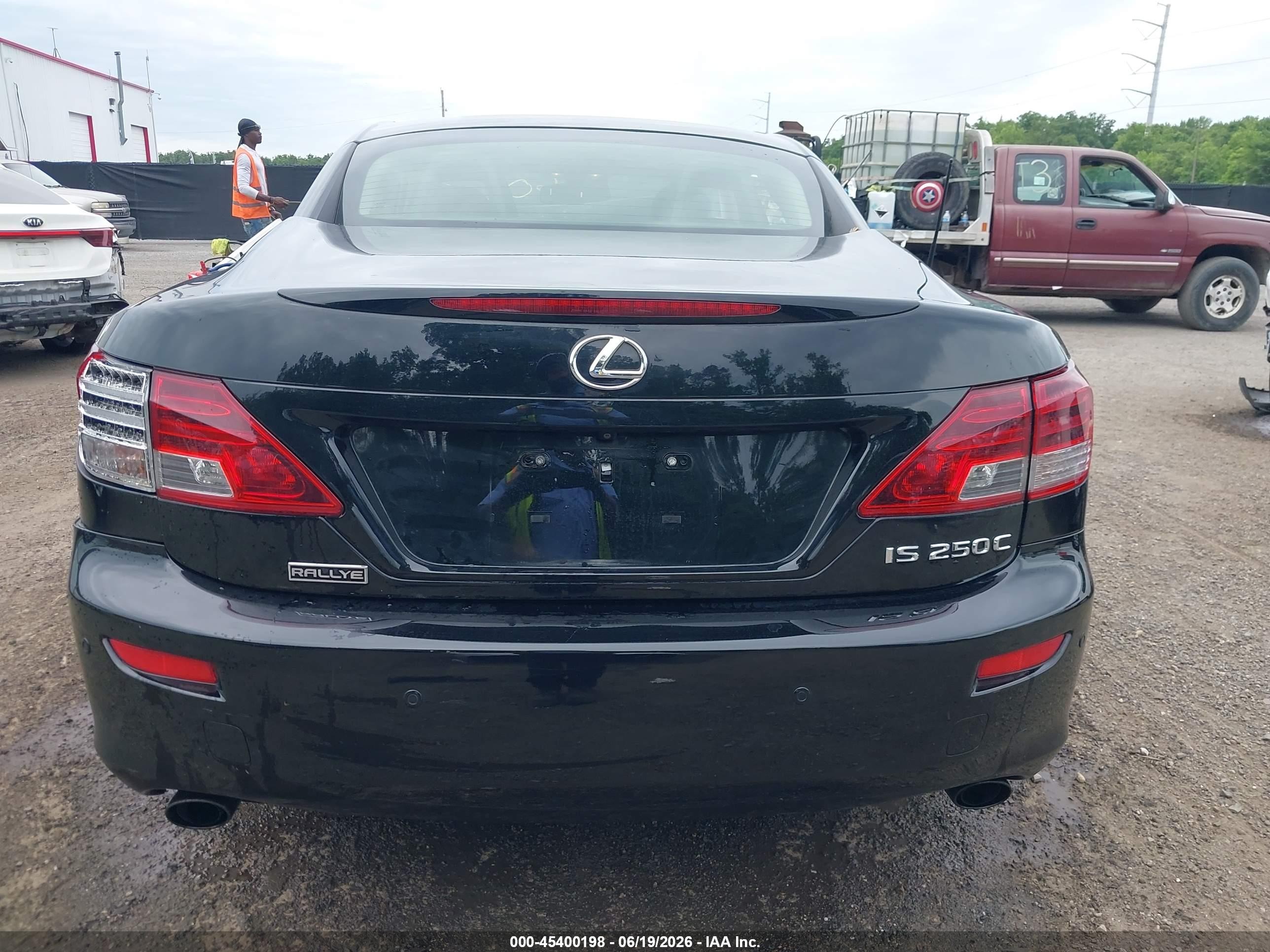 2015 Lexus Is 250c   Black vin: JTHFF2C24F2532297