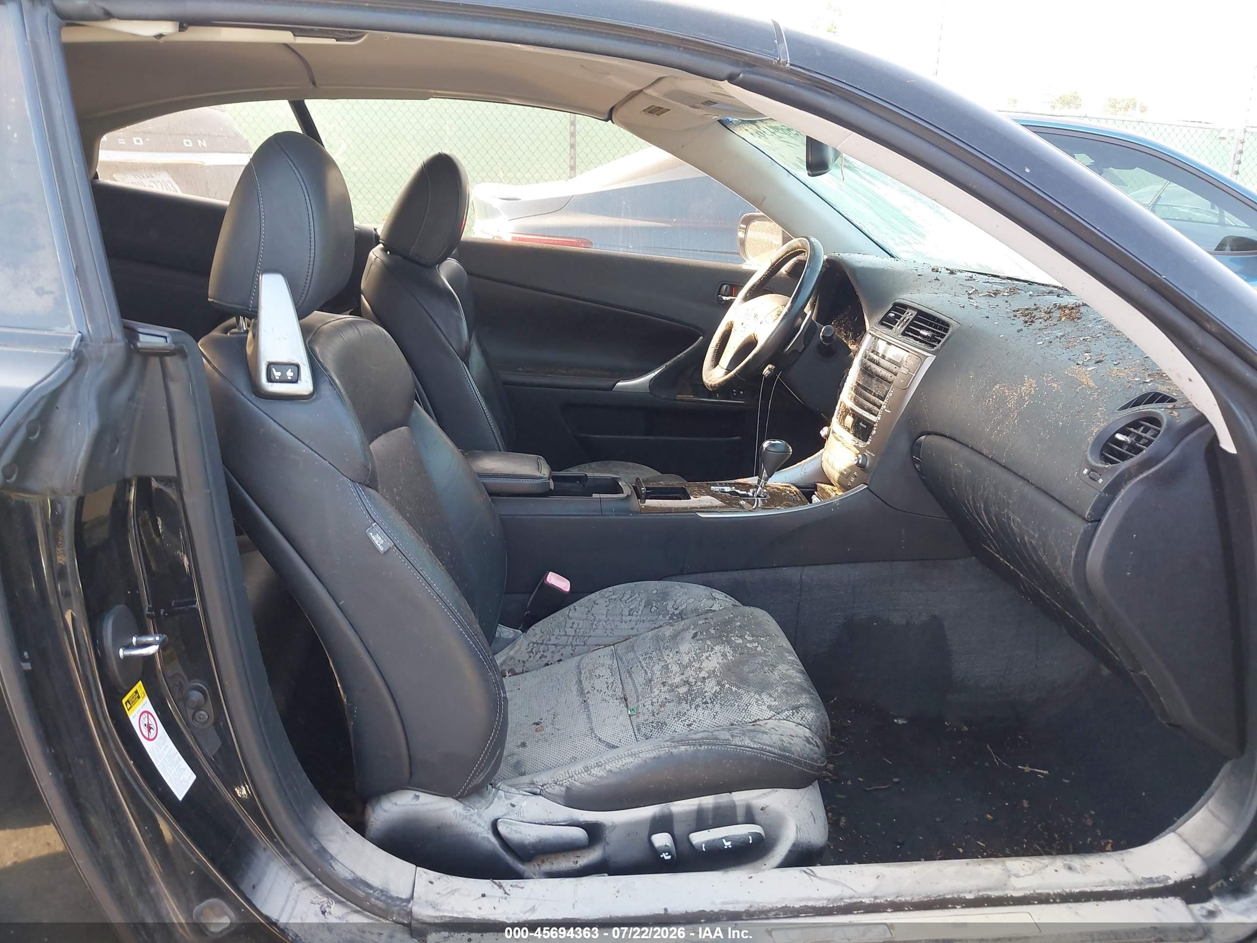 2010 Lexus Is 250c   Black vin: JTHFF2C25A2504372