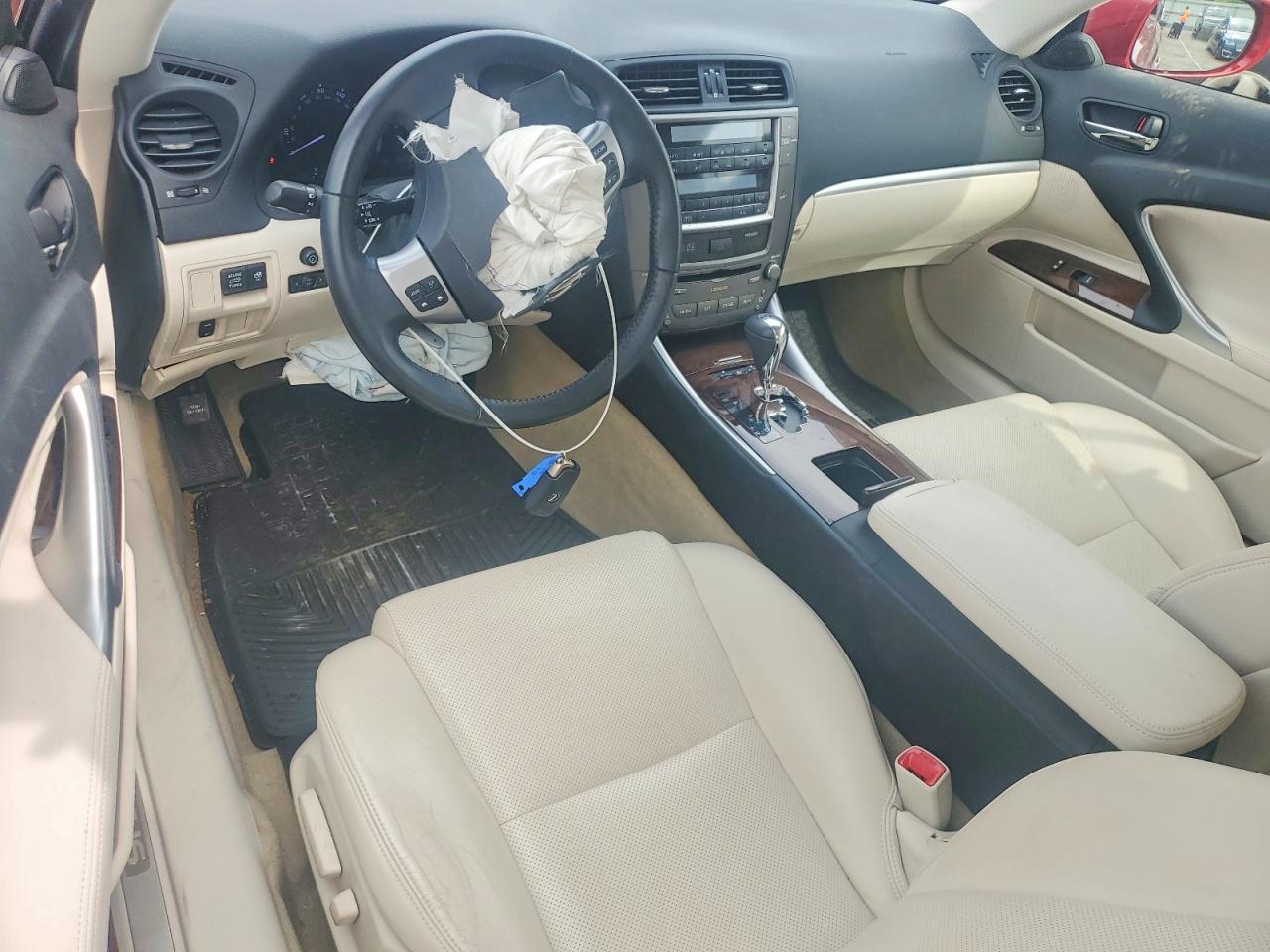 2011 Lexus Is 250 Red vin: JTHFF2C26B2520632