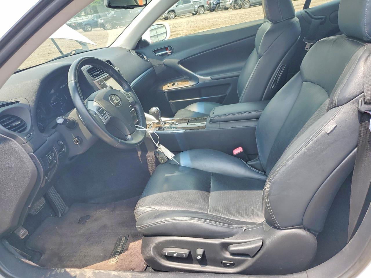 2015 Lexus Is 250 White vin: JTHFF2C26F2532625