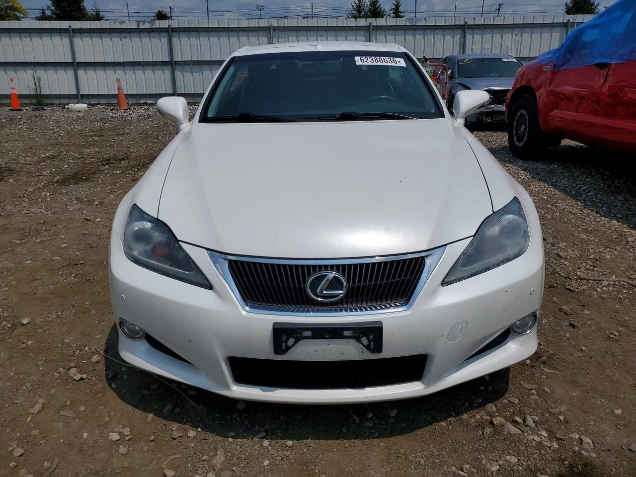 2015 Lexus Is 250 White vin: JTHFF2C26F2532625