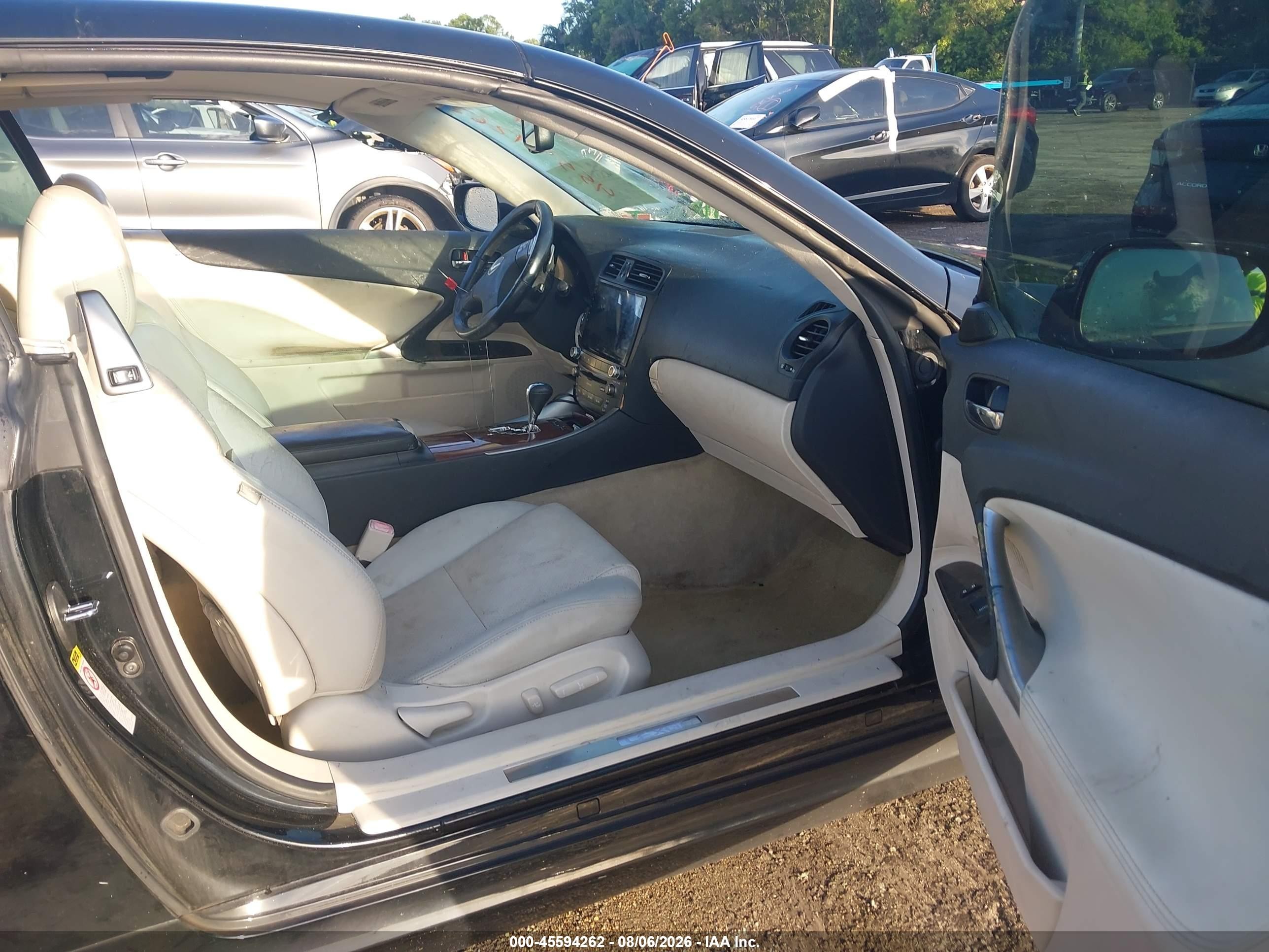 2010 Lexus Is 250c   Black vin: JTHFF2C27A2502560