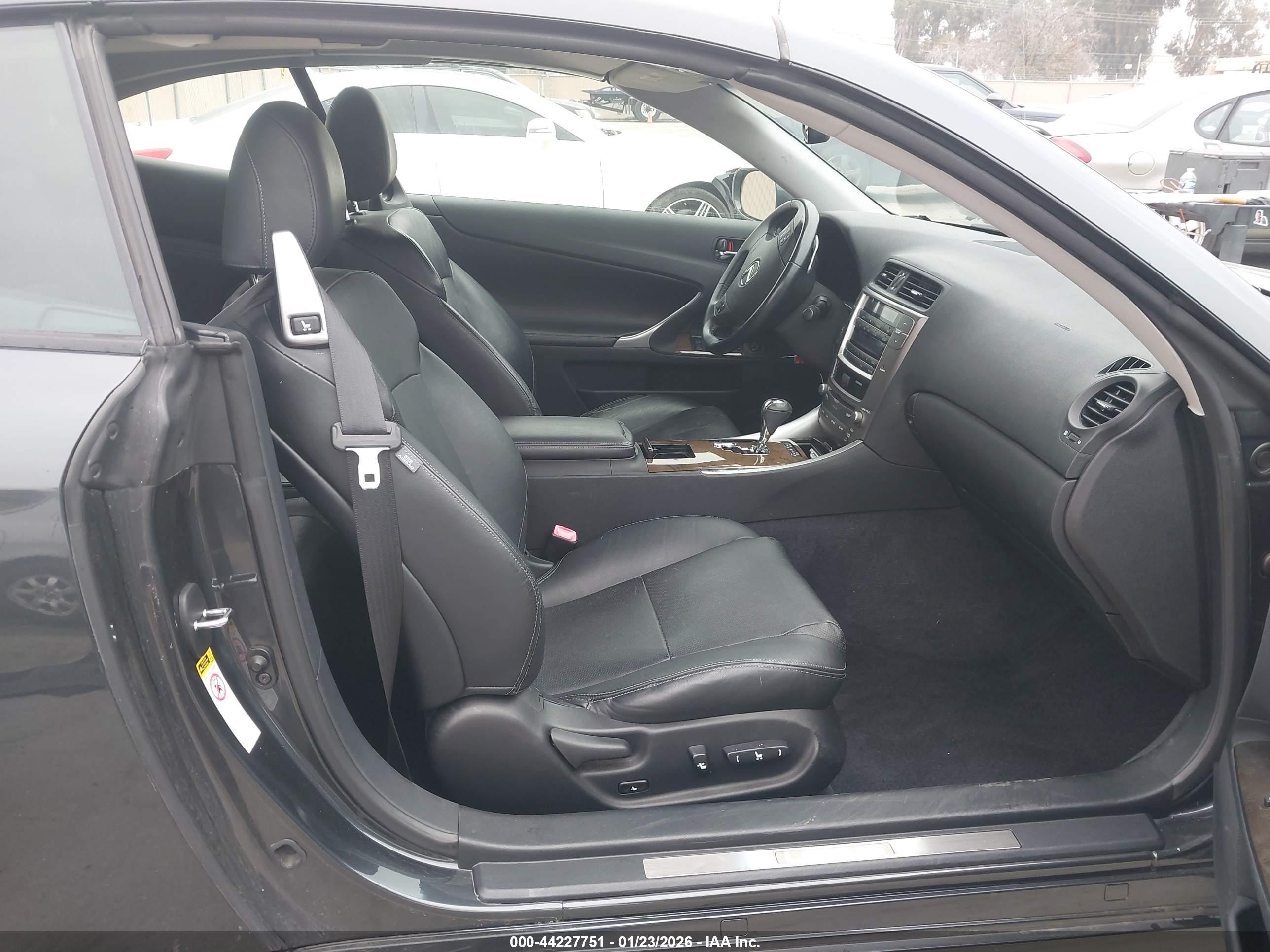 2010 Lexus Is 250c Black vin: JTHFF2C27A2509749