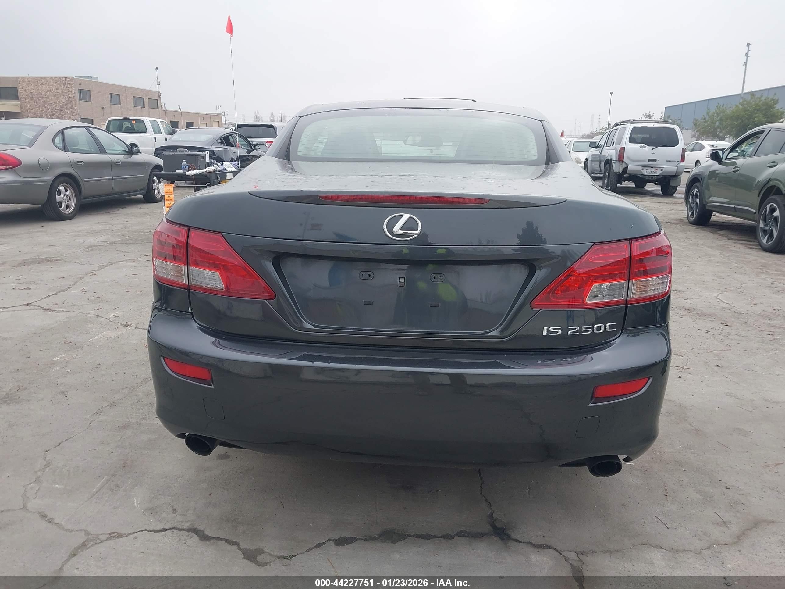 2010 Lexus Is 250c Black vin: JTHFF2C27A2509749