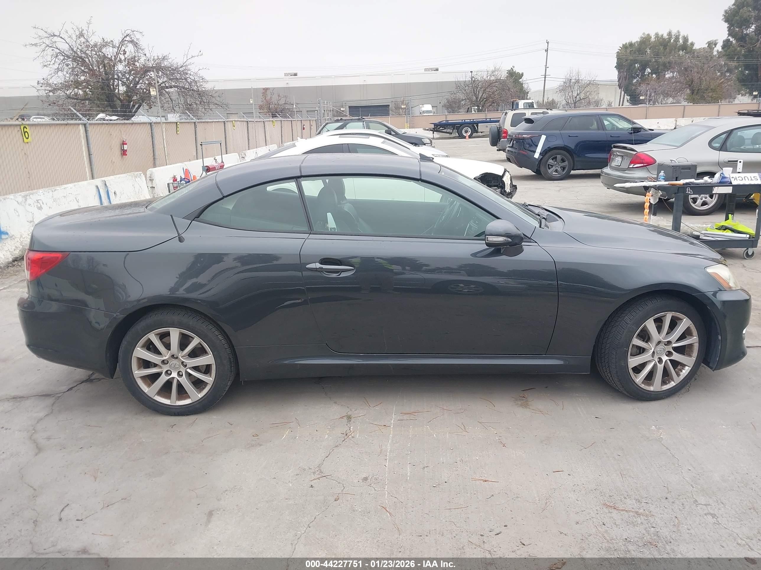 2010 Lexus Is 250c Black vin: JTHFF2C27A2509749