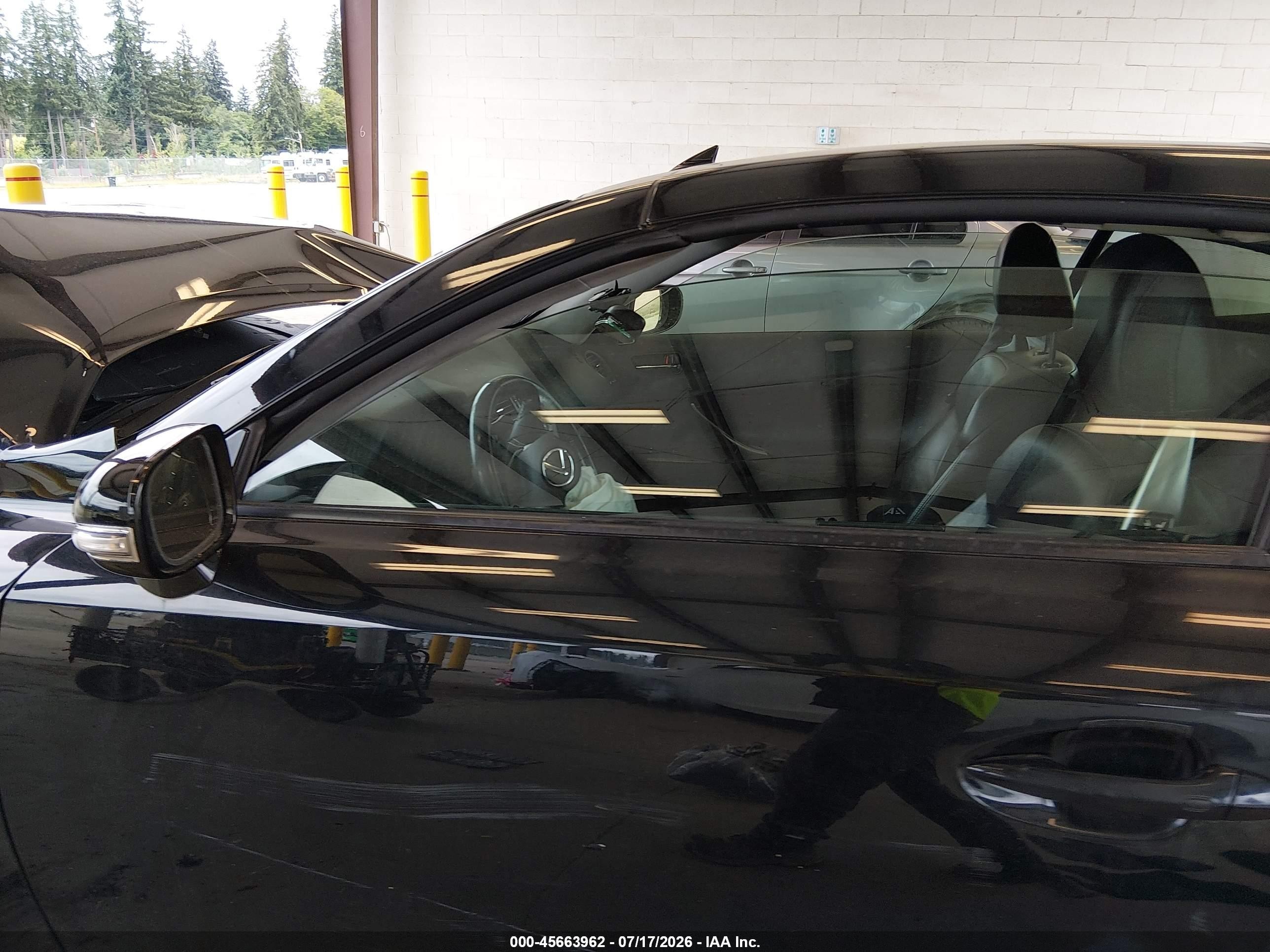 2010 Lexus Is 250c Черный vin: JTHFF2C27A2513235