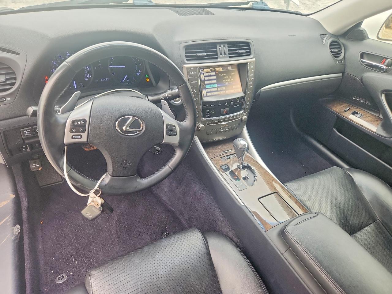 2015 Lexus Is 250 White vin: JTHFF2C27F2532455