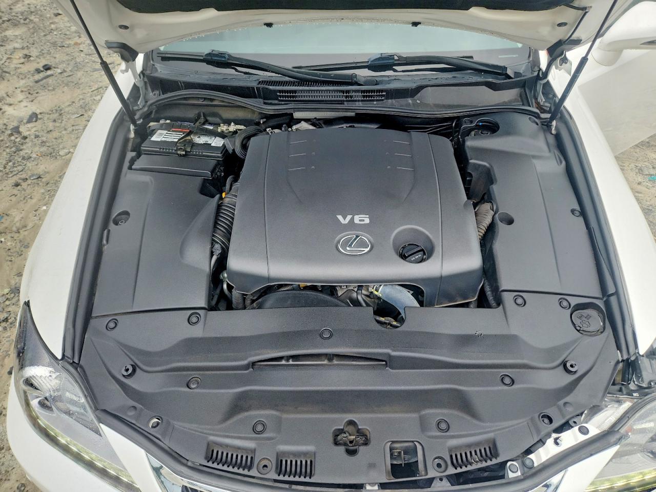 2015 Lexus Is 250 White vin: JTHFF2C27F2532455