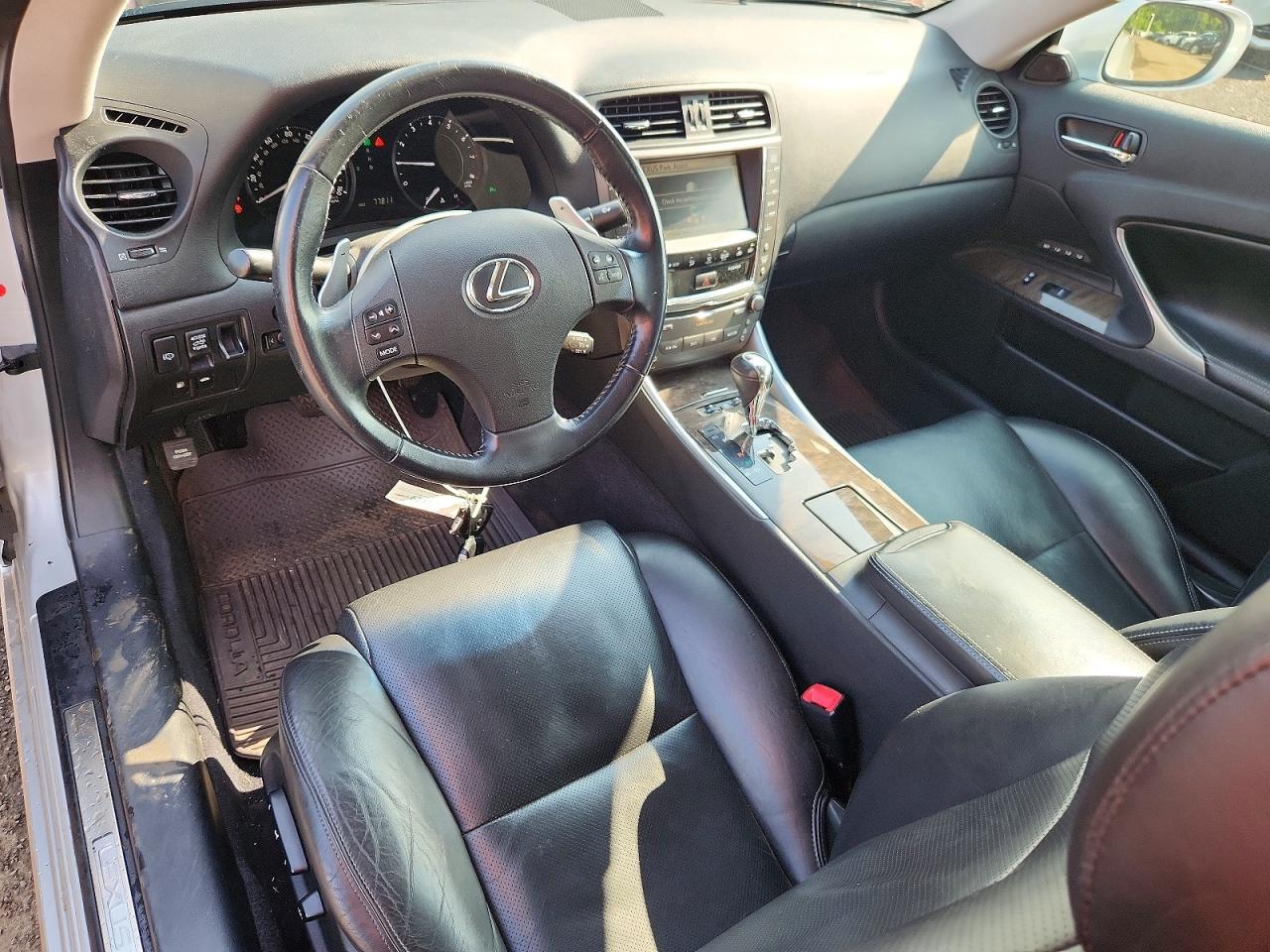2010 Lexus Is 250c Base Silver vin: JTHFF2C28A2509288