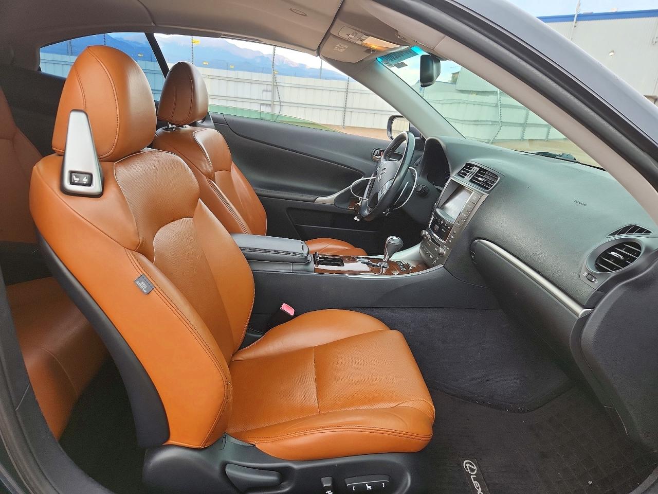 2011 Lexus Is 250c Base Charcoal vin: JTHFF2C28B2514959