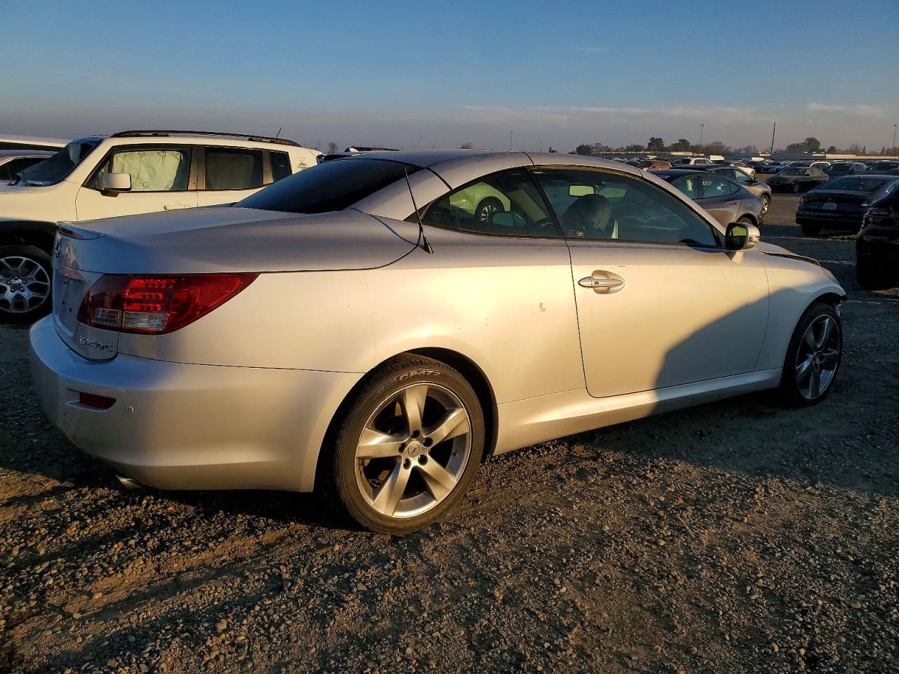 2010 Lexus Is 250c Base Silver vin: JTHFF2C28B2520647