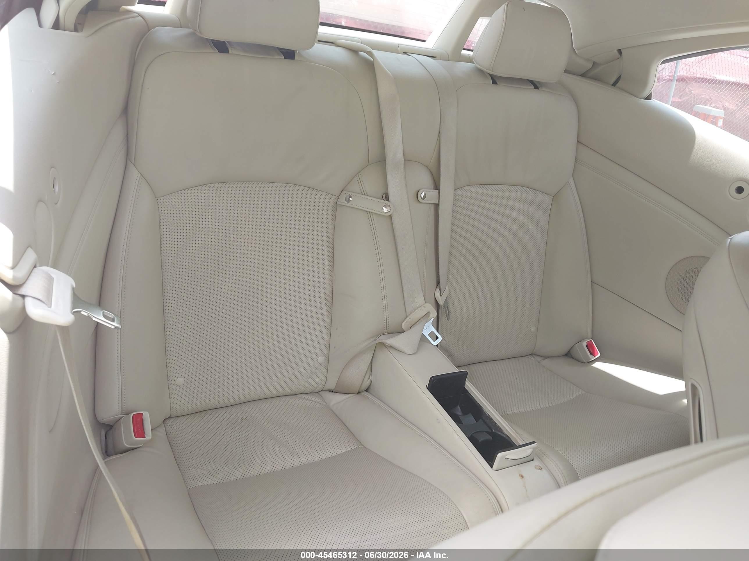 2014 Lexus Is 250c   Red vin: JTHFF2C28E2530373