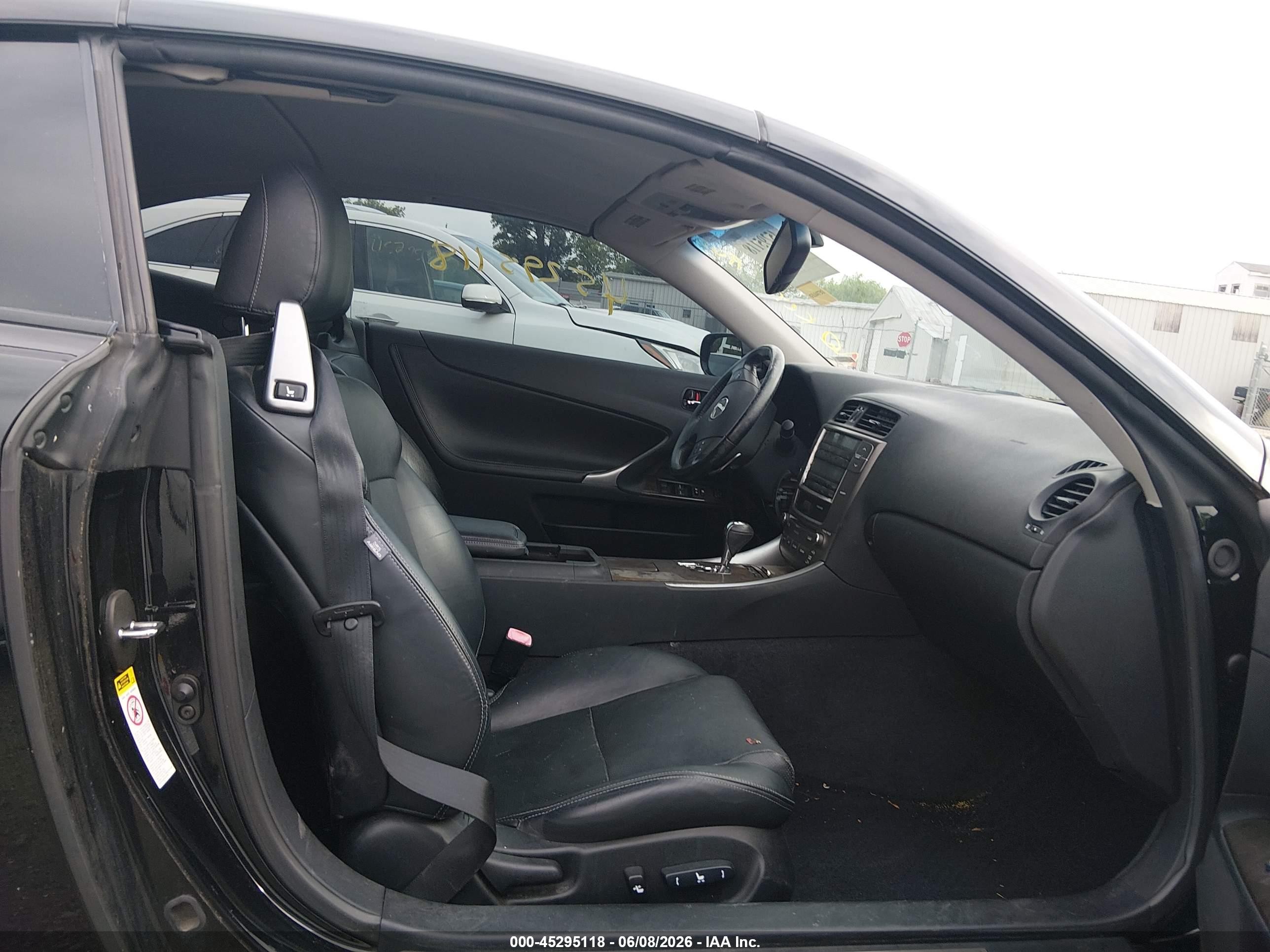 2010 Lexus Is 250c   Black vin: JTHFF2C29A2506898