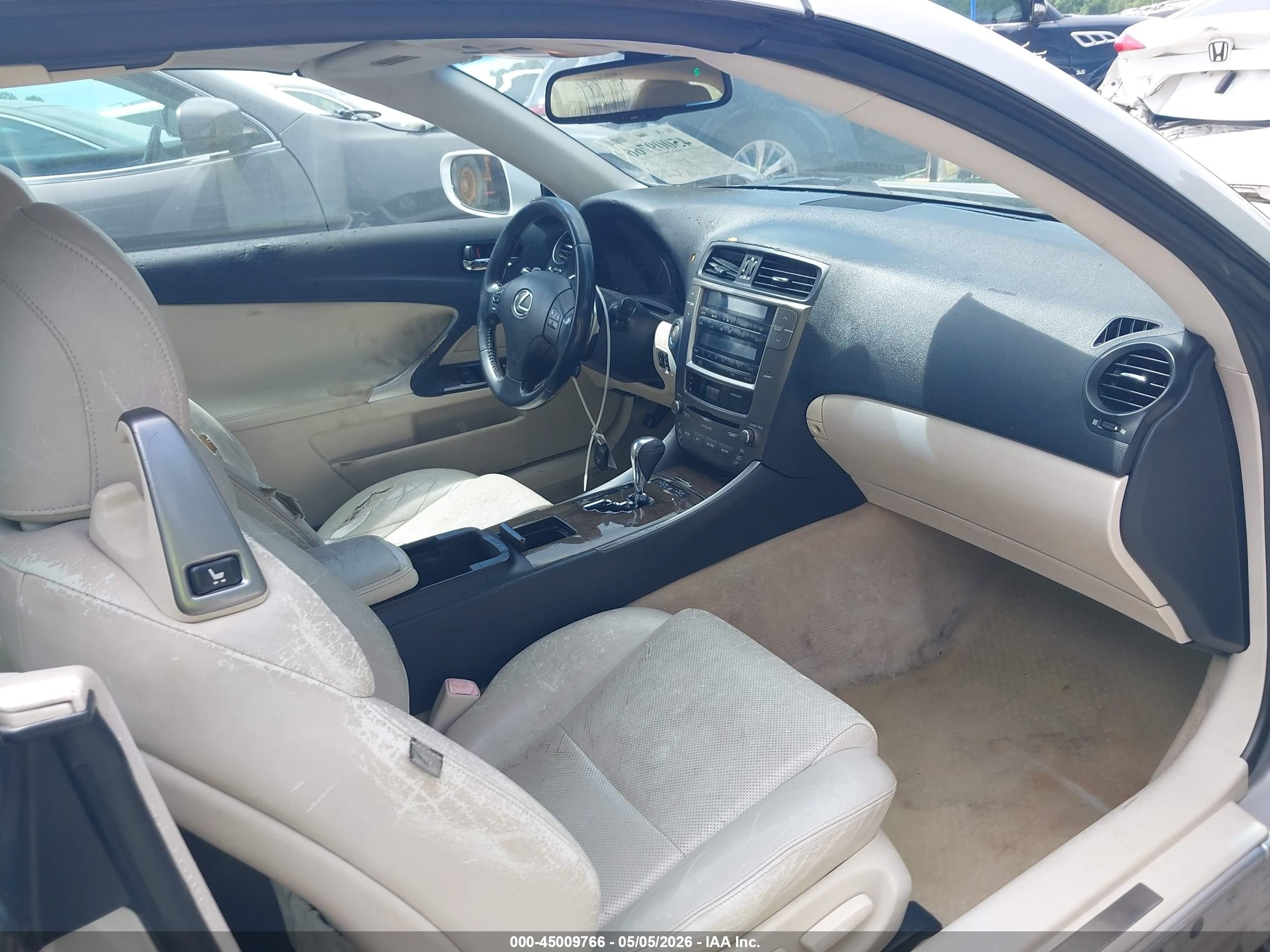 2010 Lexus Is 250c   Silver vin: JTHFF2C29A2507243