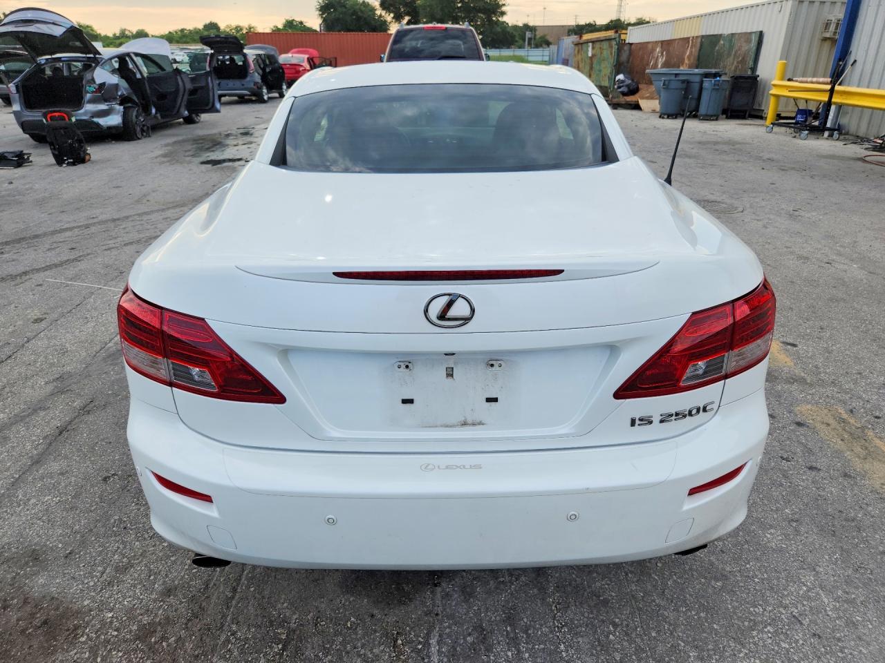 2015 Lexus Is 250 White vin: JTHFF2C29F2532084