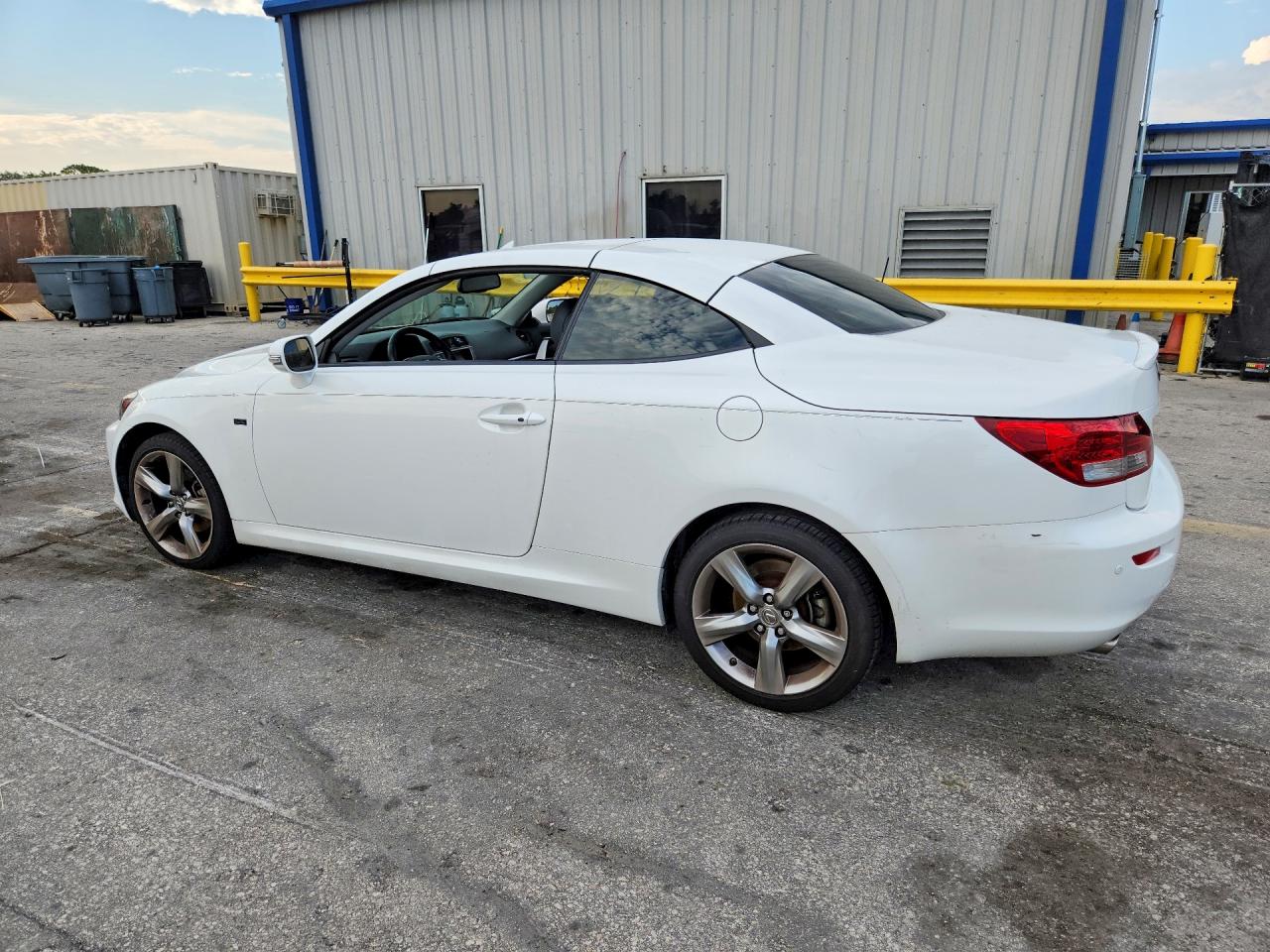 2015 Lexus Is 250 White vin: JTHFF2C29F2532084