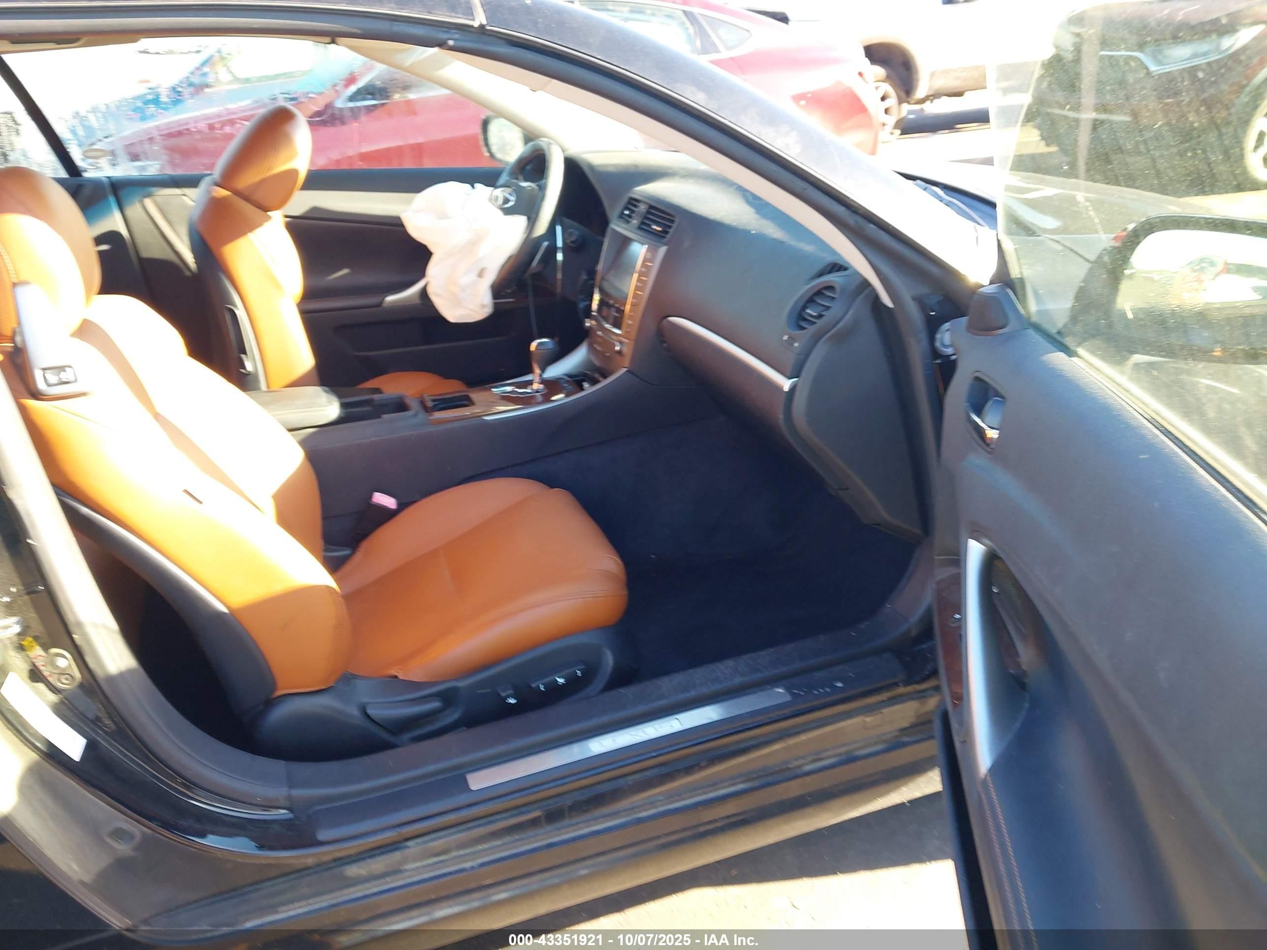 2015 Lexus Is 250c   Black vin: JTHFF2C29F2532439