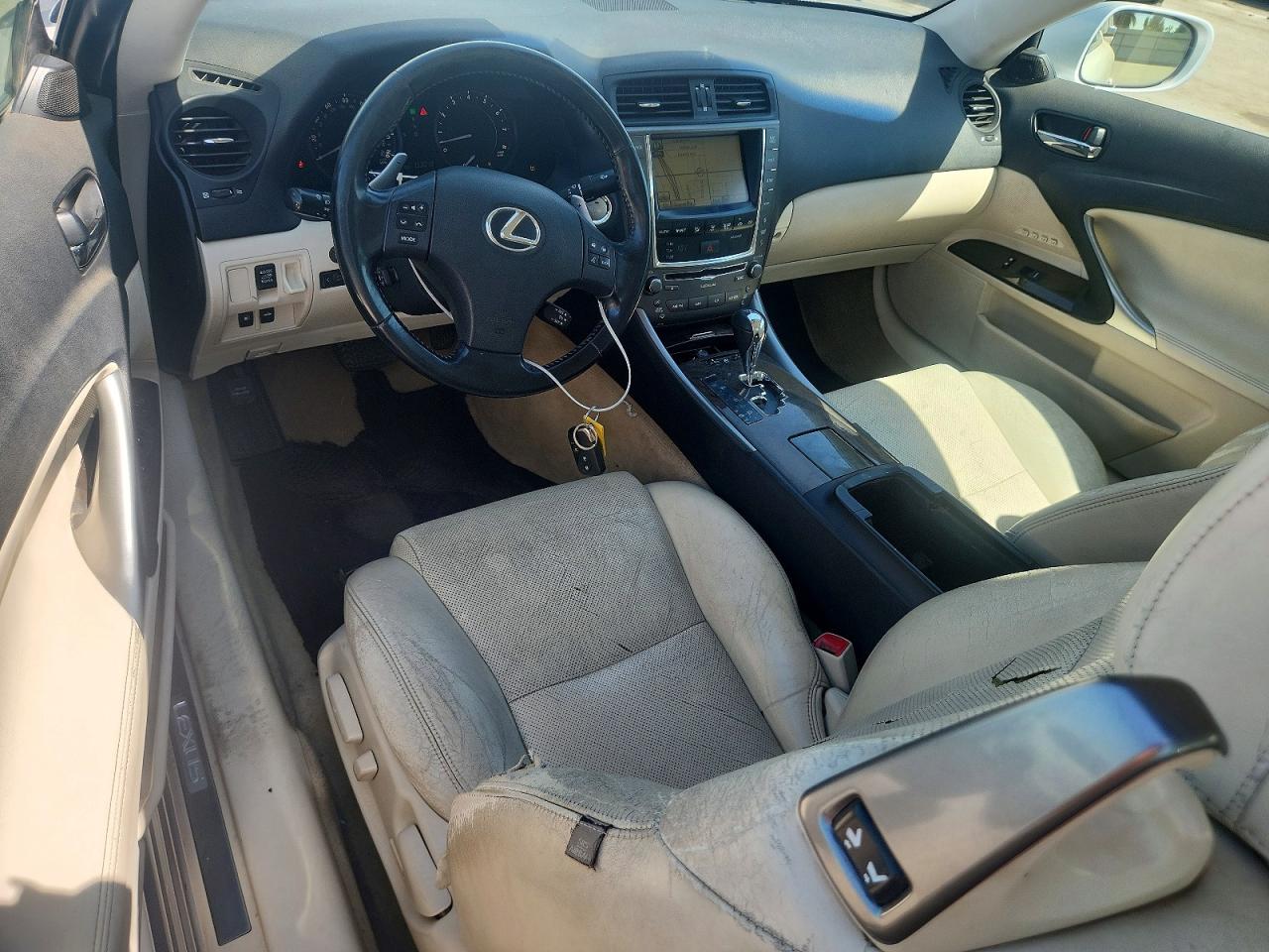 2010 Lexus Is 250c Base Silver vin: JTHFF2C2XA2503282