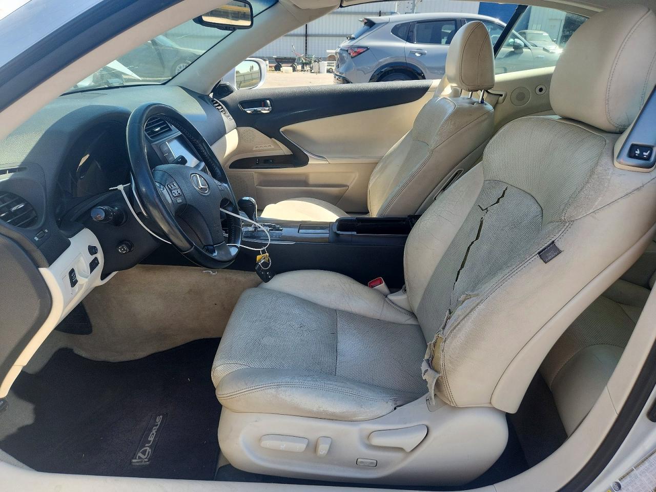 2010 Lexus Is 250c Base Silver vin: JTHFF2C2XA2503282