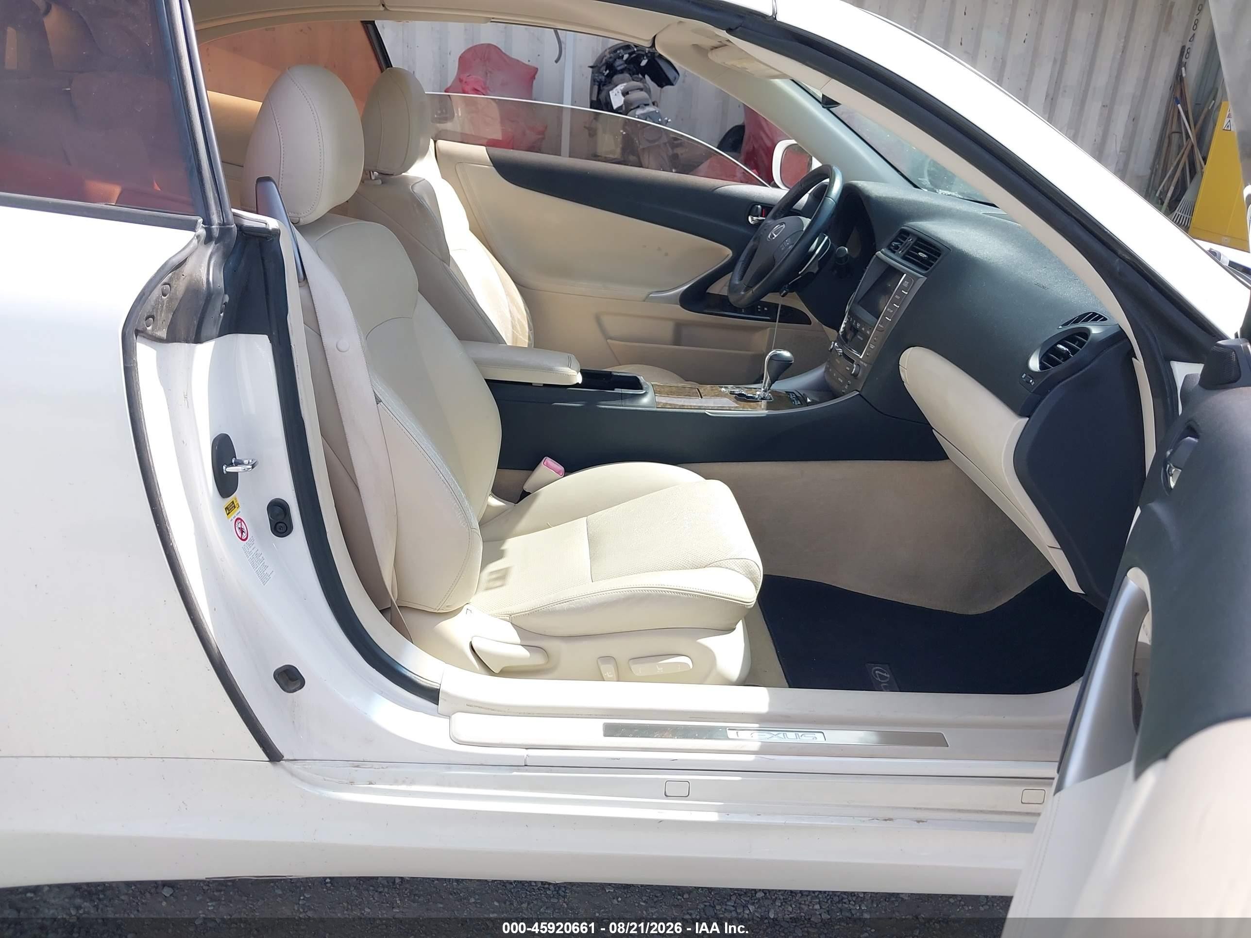2010 Lexus Is 250c   White vin: JTHFF2C2XA2504495