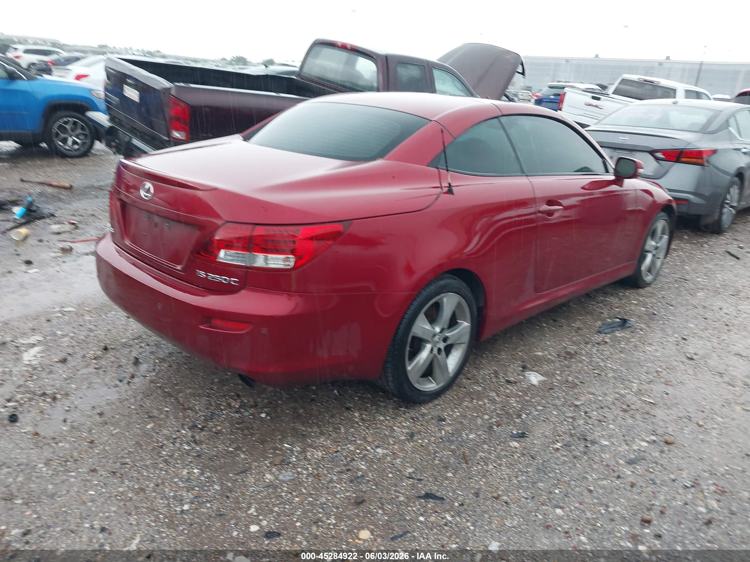 2010 Lexus Is 250c   Red vin: JTHFF2C2XA2510216