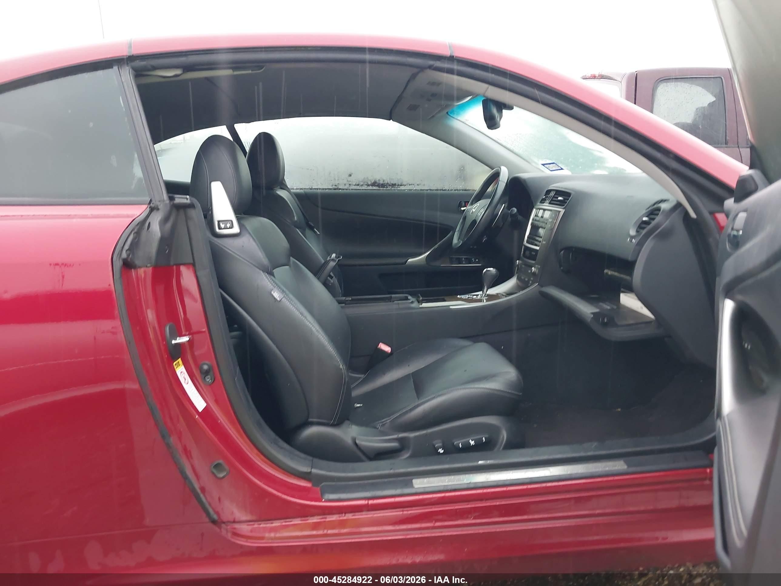 2010 Lexus Is 250c   Red vin: JTHFF2C2XA2510216