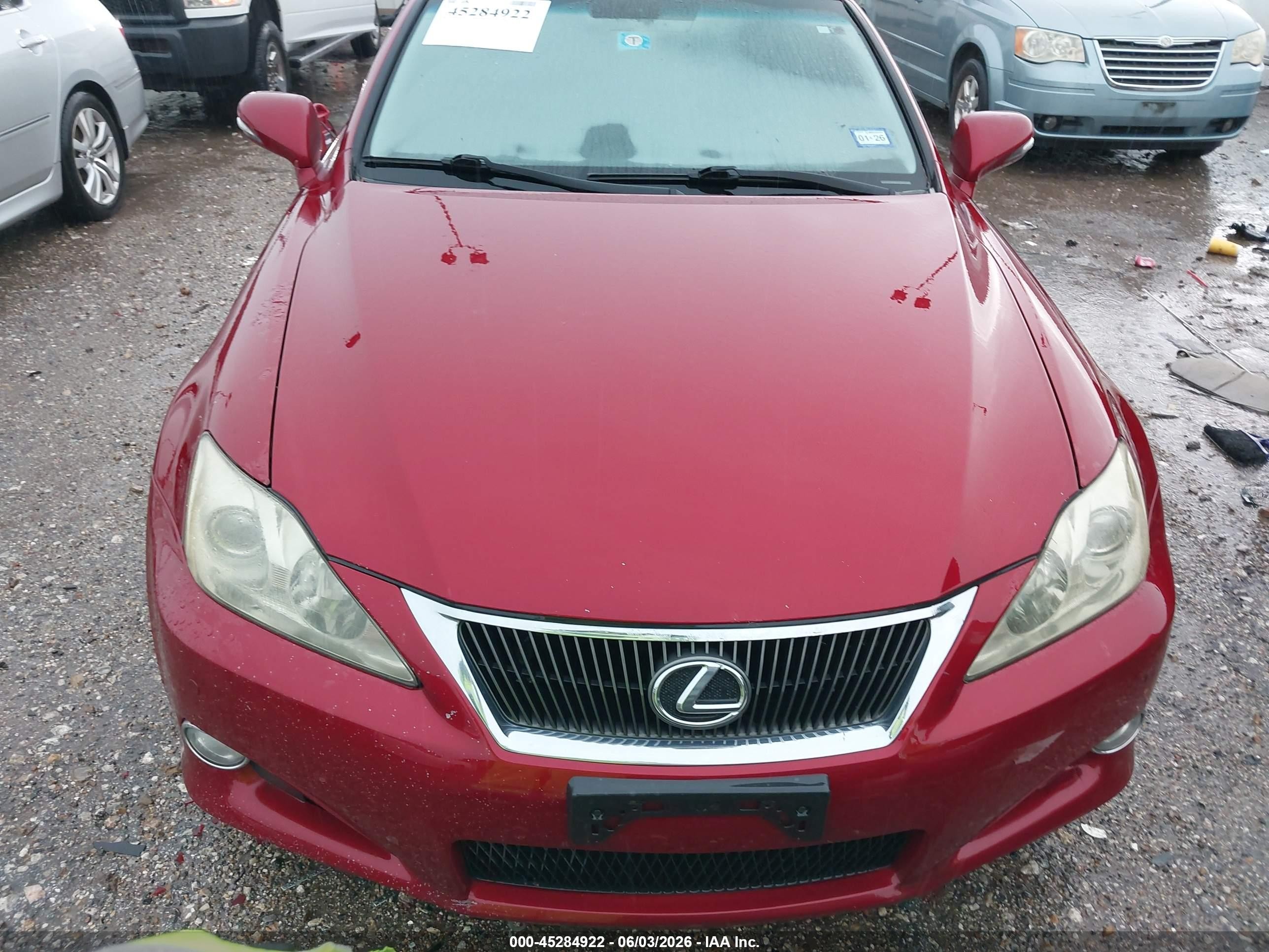 2010 Lexus Is 250c   Red vin: JTHFF2C2XA2510216