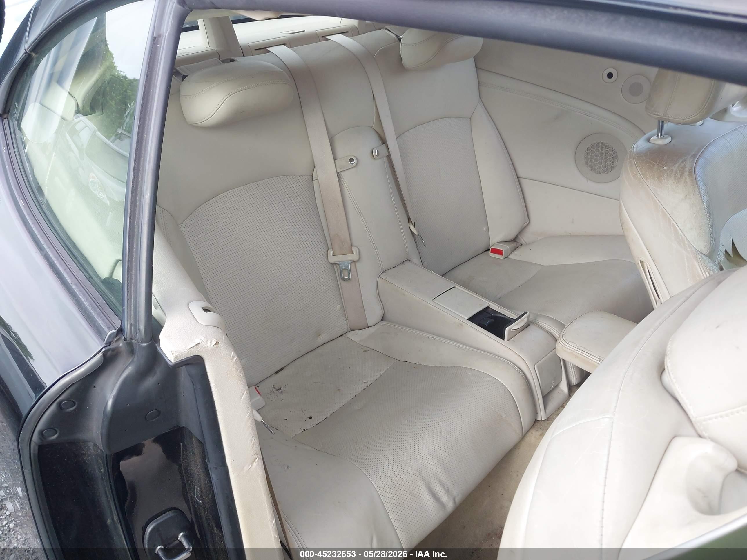 2010 Lexus Is 250c   Черный vin: JTHFF2C2XA2513181