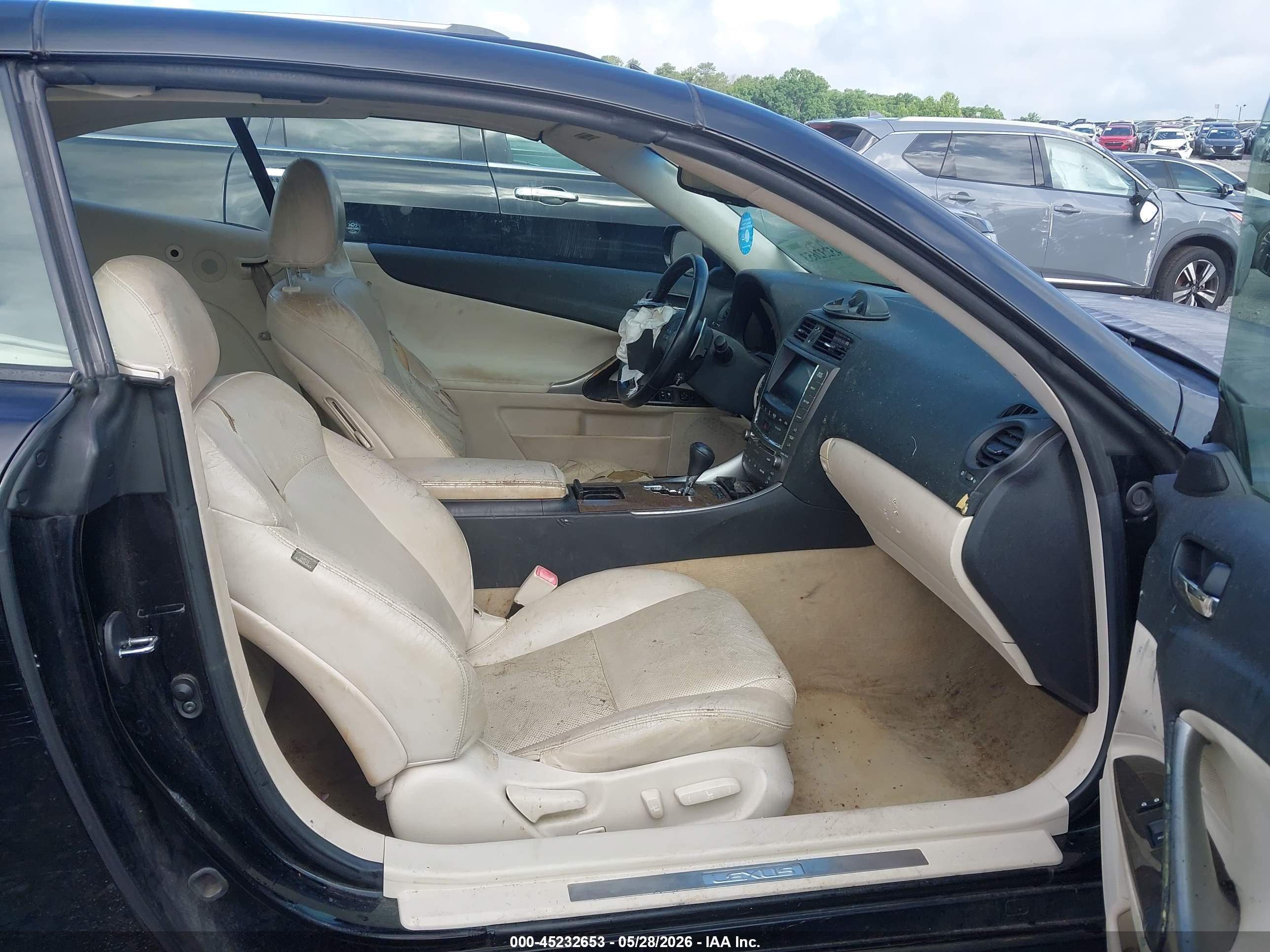 2010 Lexus Is 250c   Черный vin: JTHFF2C2XA2513181
