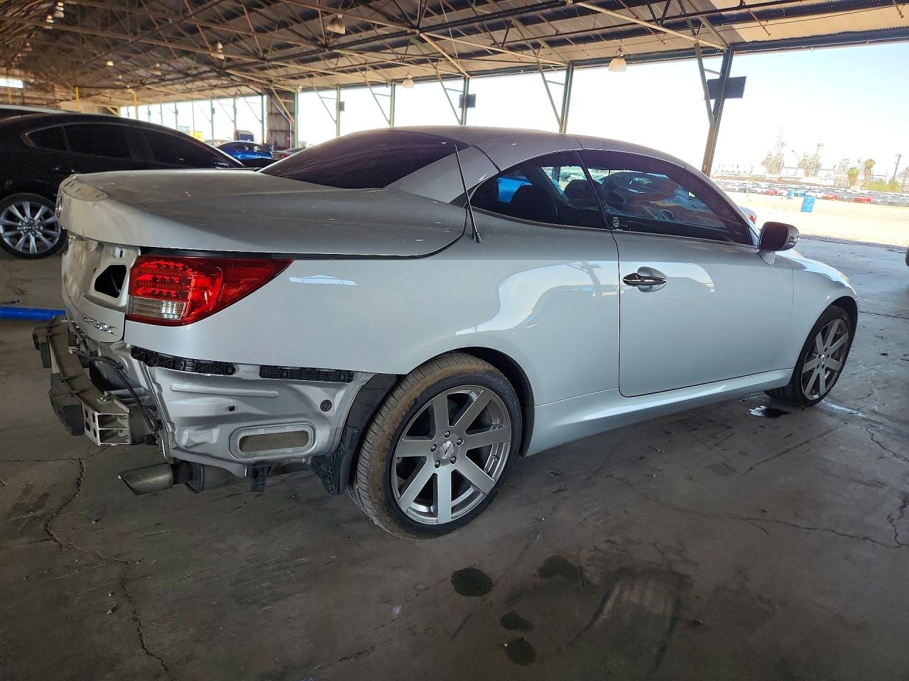 2011 Lexus Is 250c Base Серебряный vin: JTHFF2C2XB2518236