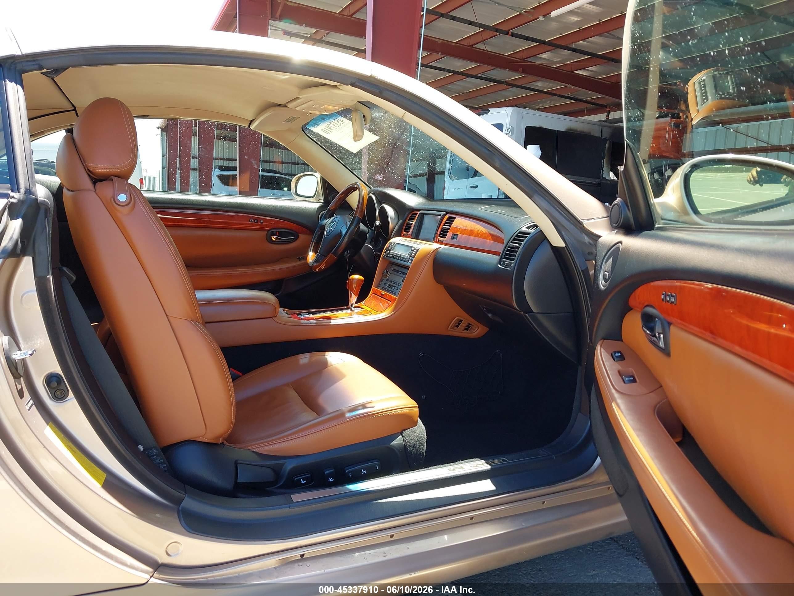 2004 Lexus Sc 430   Золотой vin: JTHFN48Y140056479