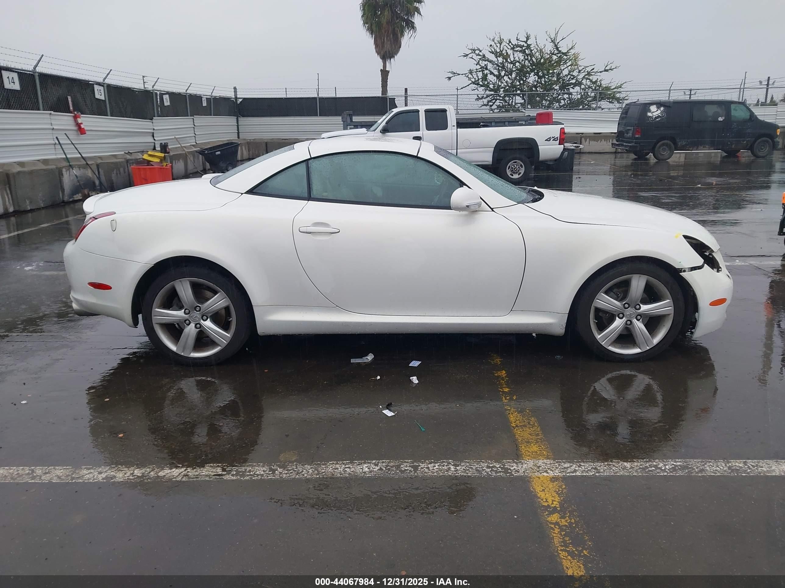 2006 Lexus Sc 430   White vin: JTHFN48Y269008178