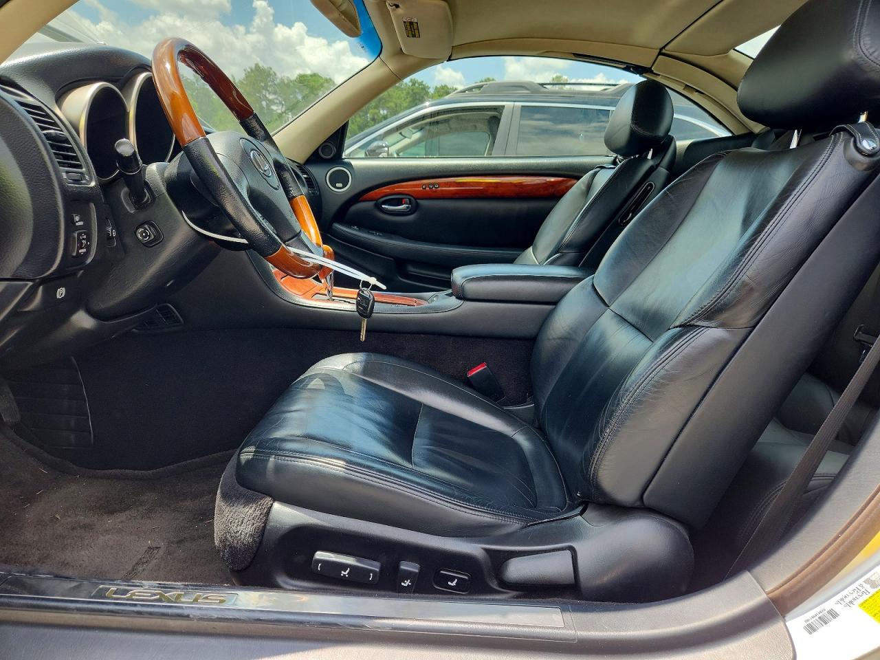 2004 Lexus Sc 430 Silver vin: JTHFN48Y440054239