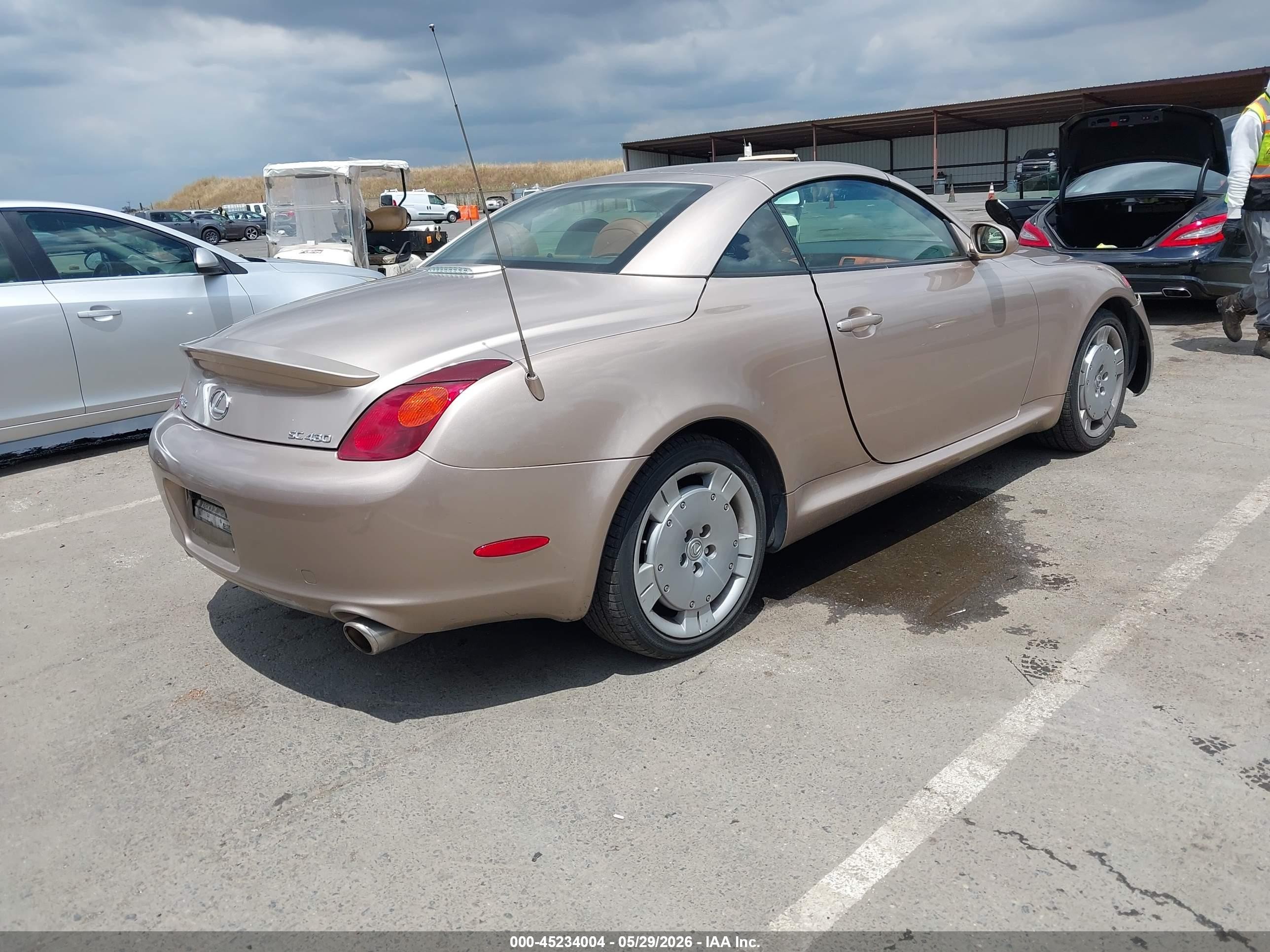 2002 Lexus Sc 430   Gold vin: JTHFN48Y520031565
