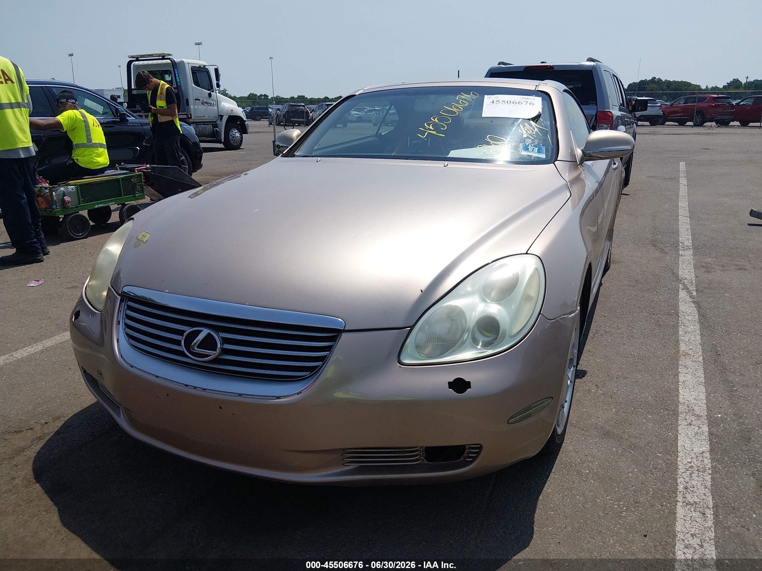 2004 Lexus Sc 430   Gold vin: JTHFN48Y540058526